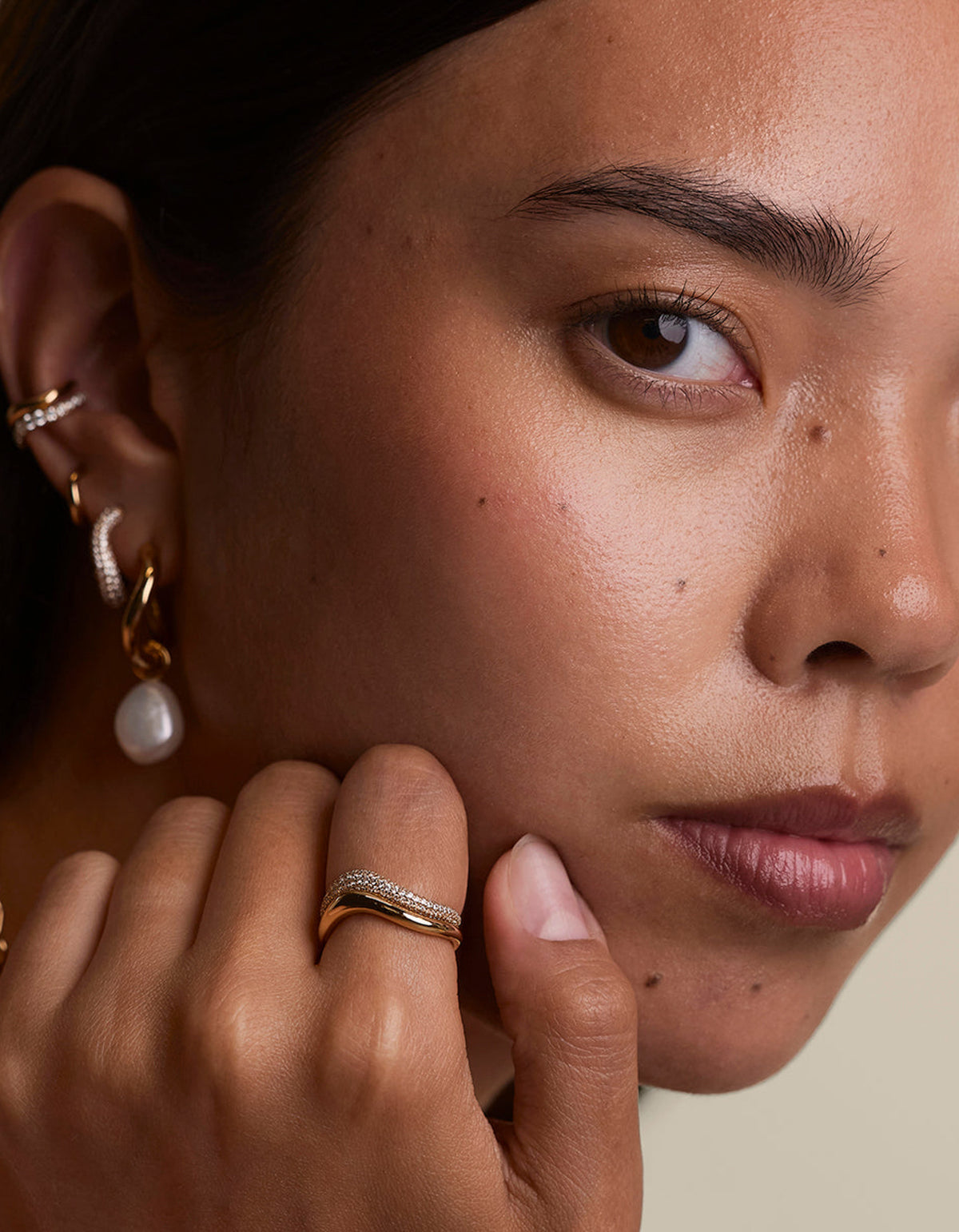 Wave Crystal Ring - Gold