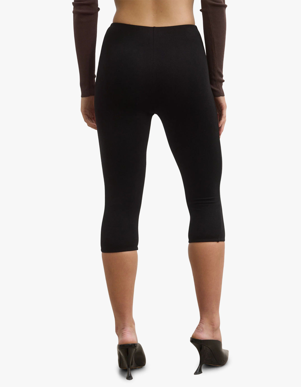 Lulu Capris - Black