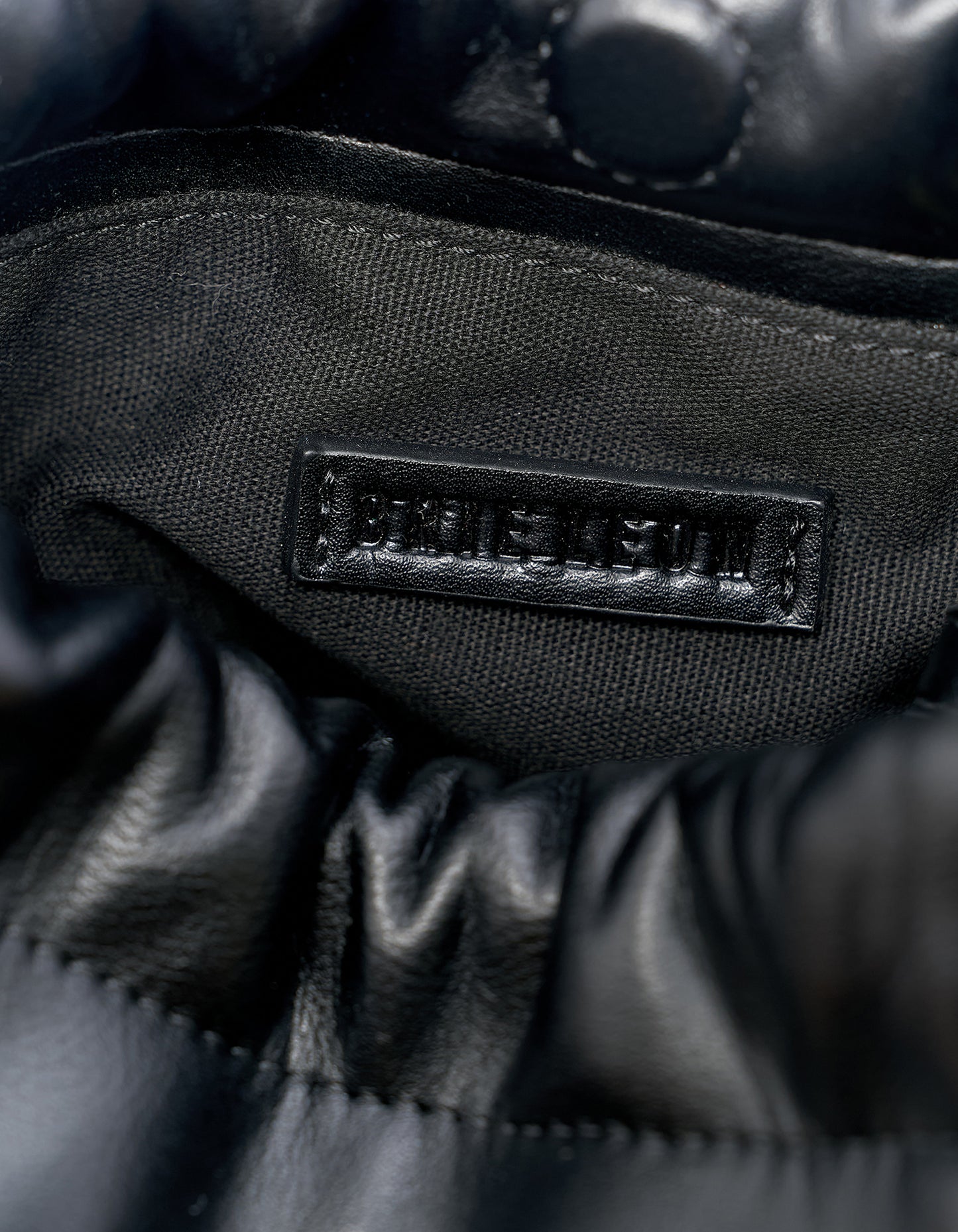 Halle Crossbody Bag - Black