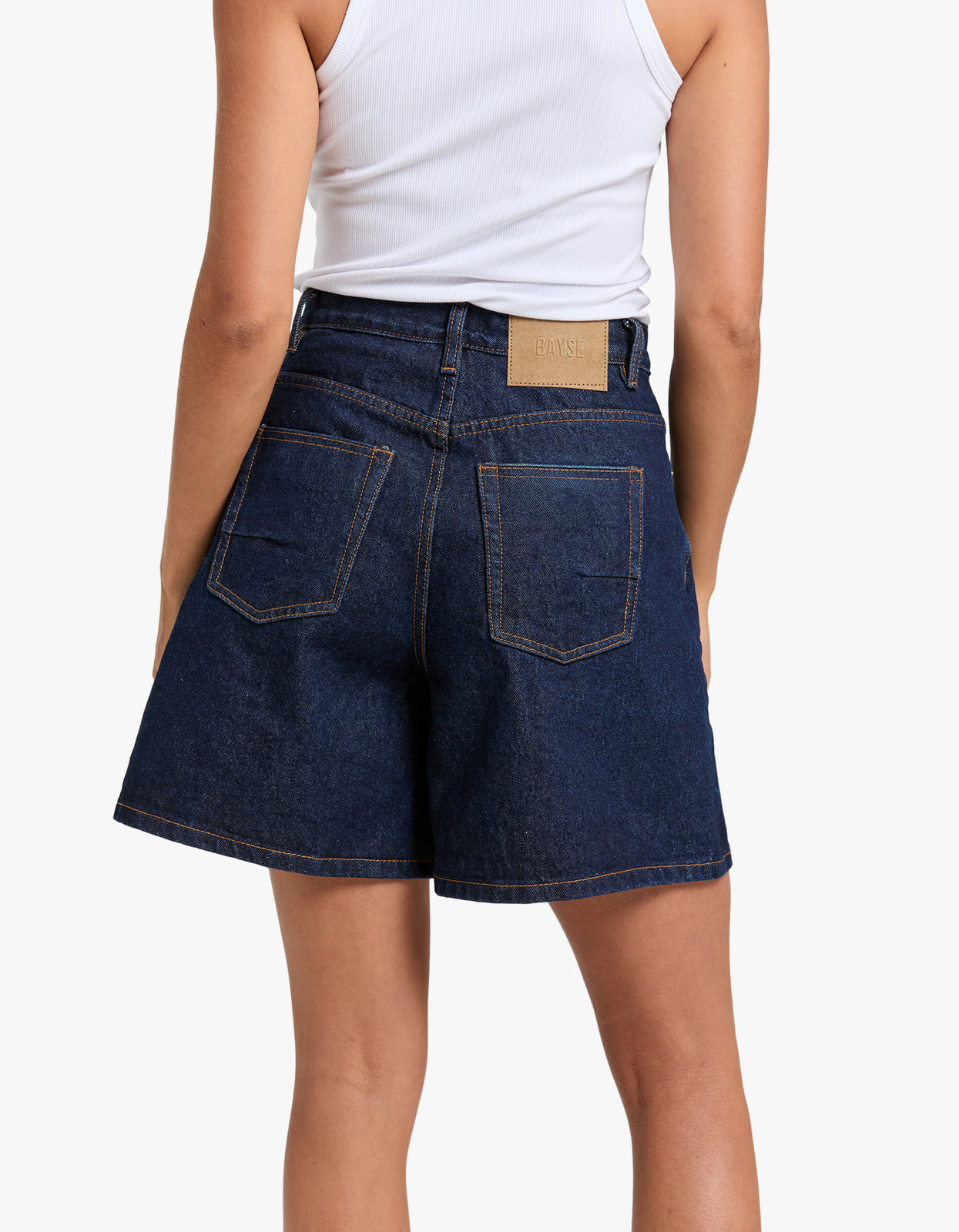 Saratoga High Rise Short - Dress Blue