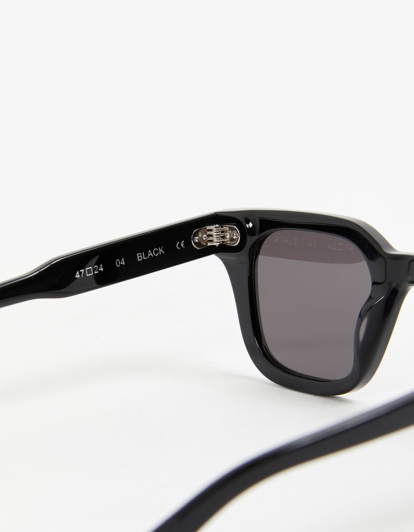 04 Sunglasses - Black