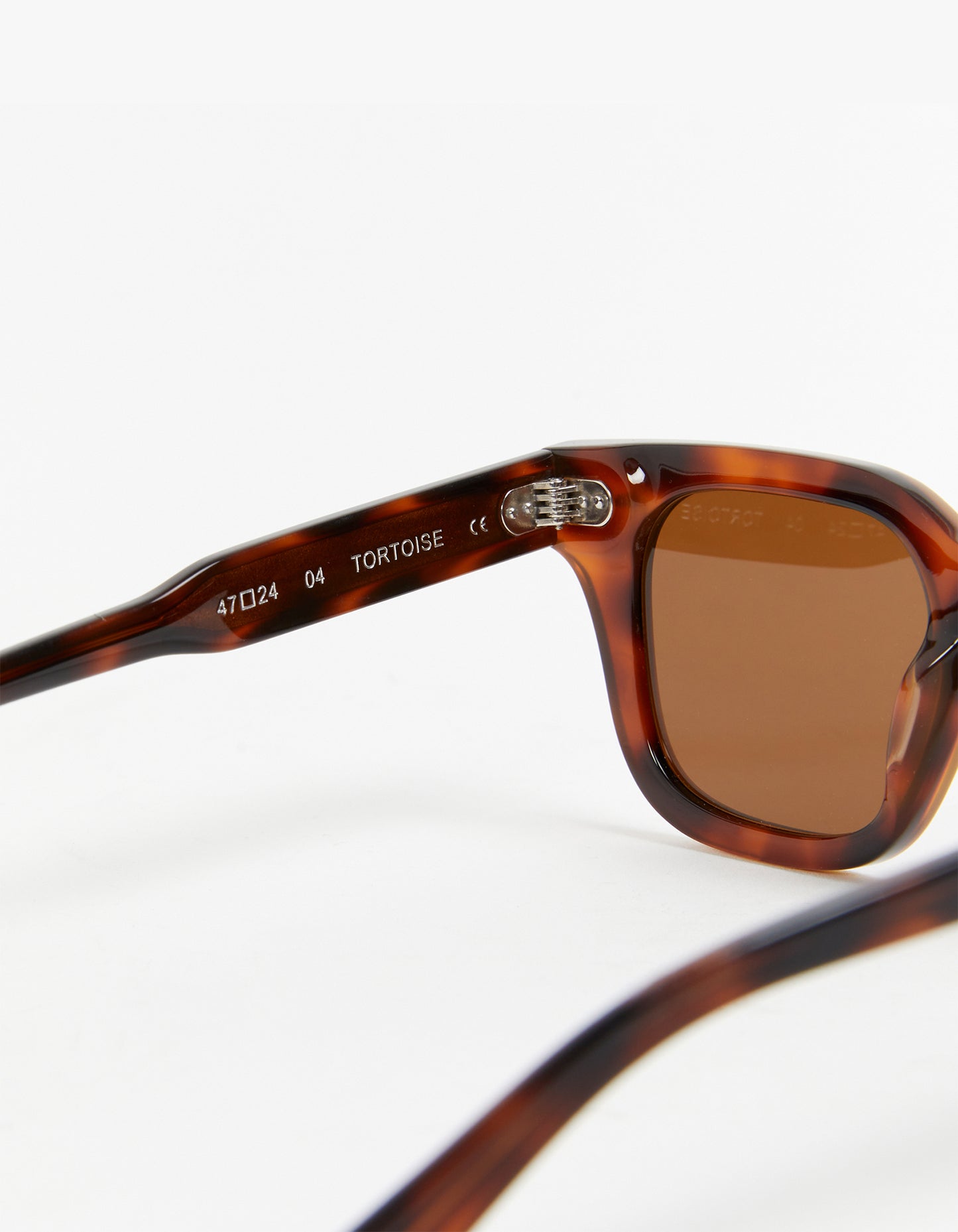 04 Sunglasses - Tortoise