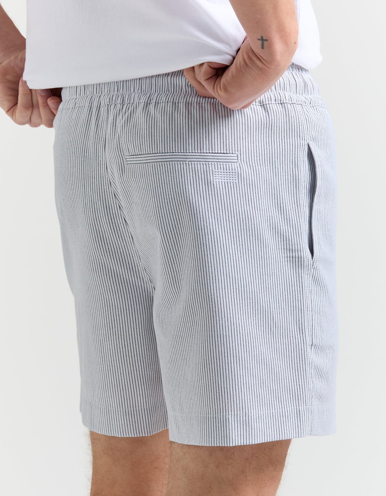 Shipwreck Stripe Walkshort - Black And White Stripe