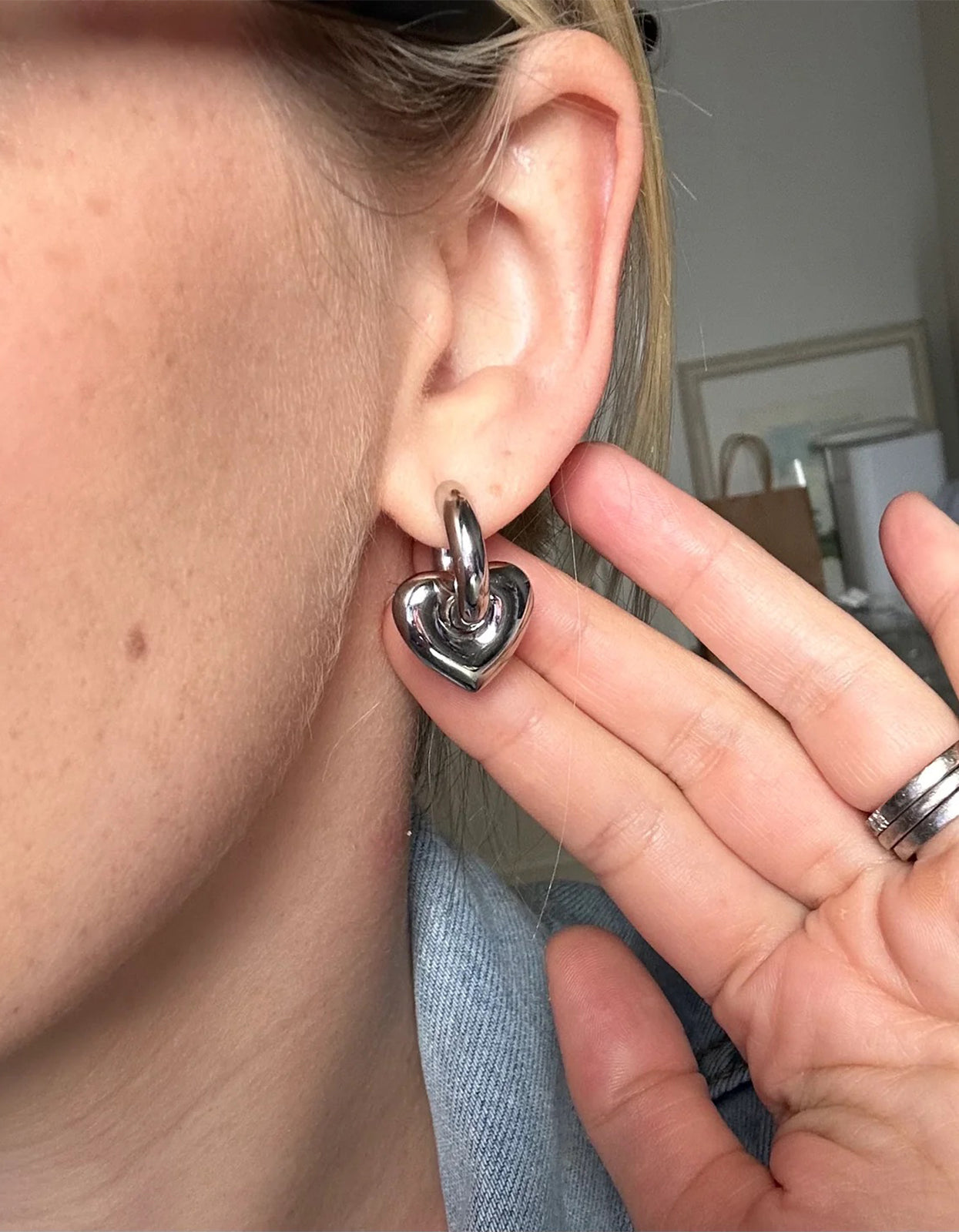 Lisa Puffy Heart Earrings - Silver