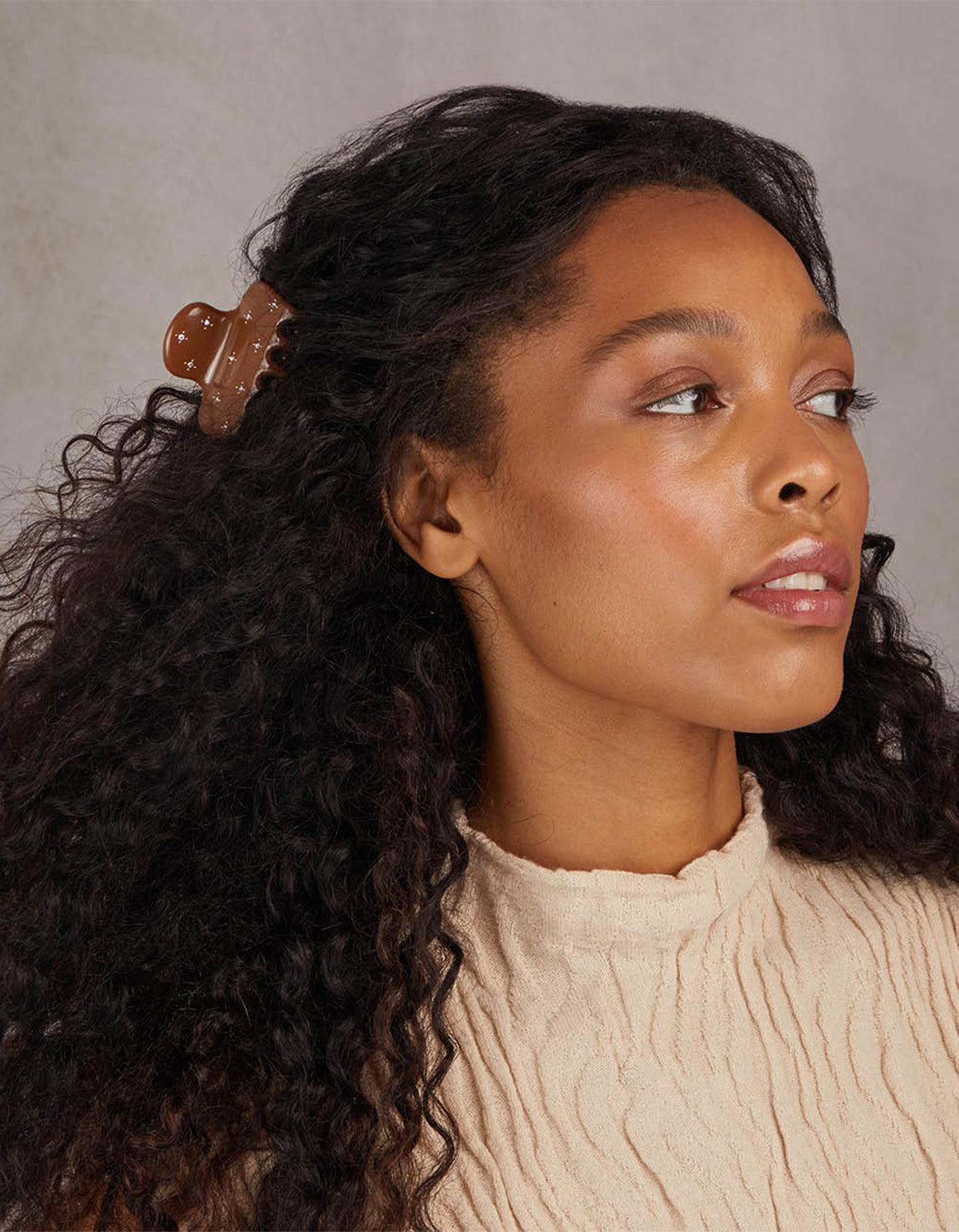 Rhinestone Medium Cloud Claw Clip - Camel