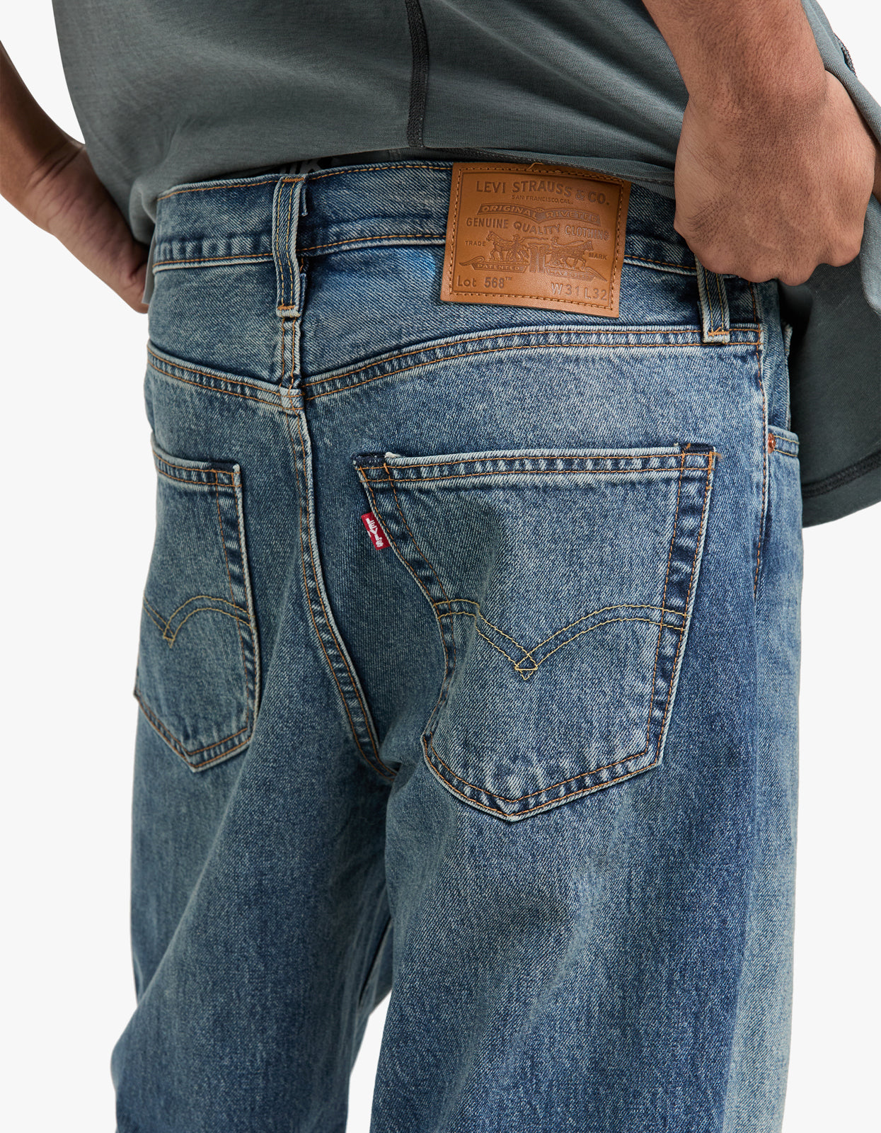 568 Loose Straight Jeans - Aisle Seat