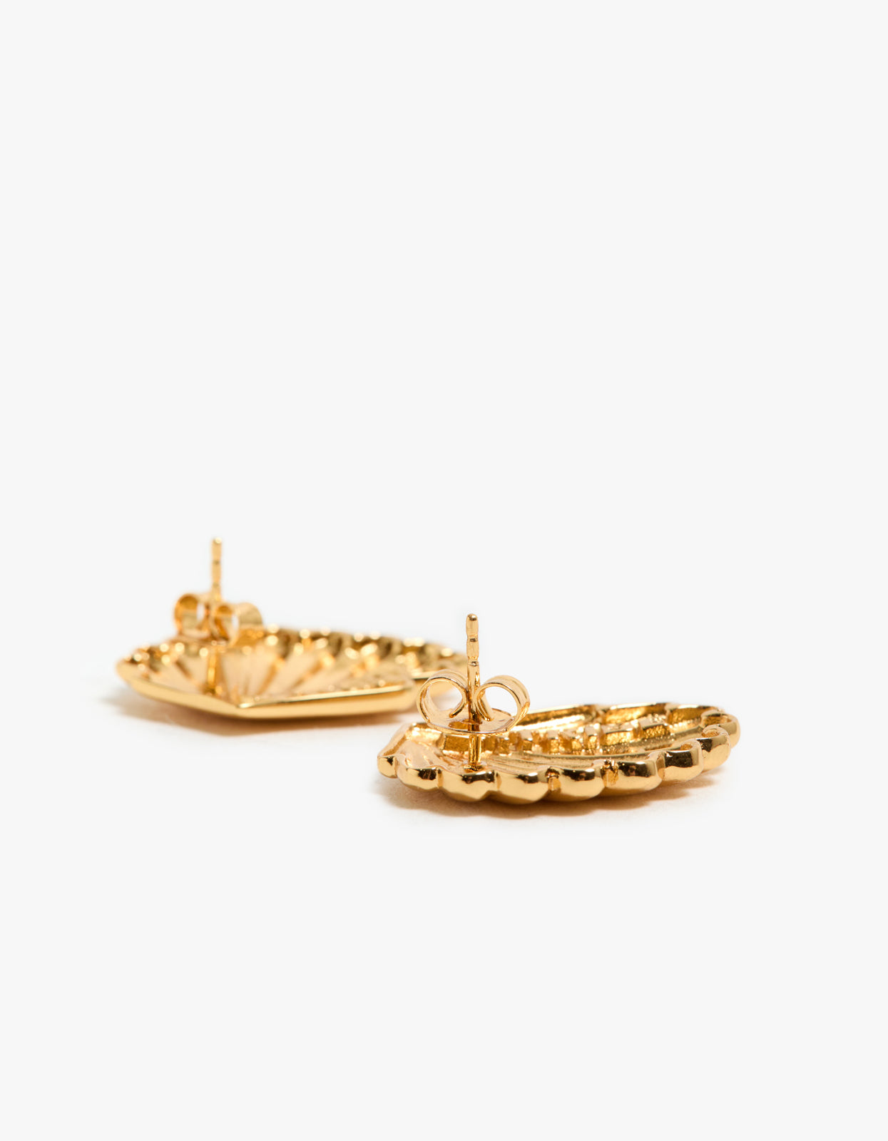 Clam Earring - Gold