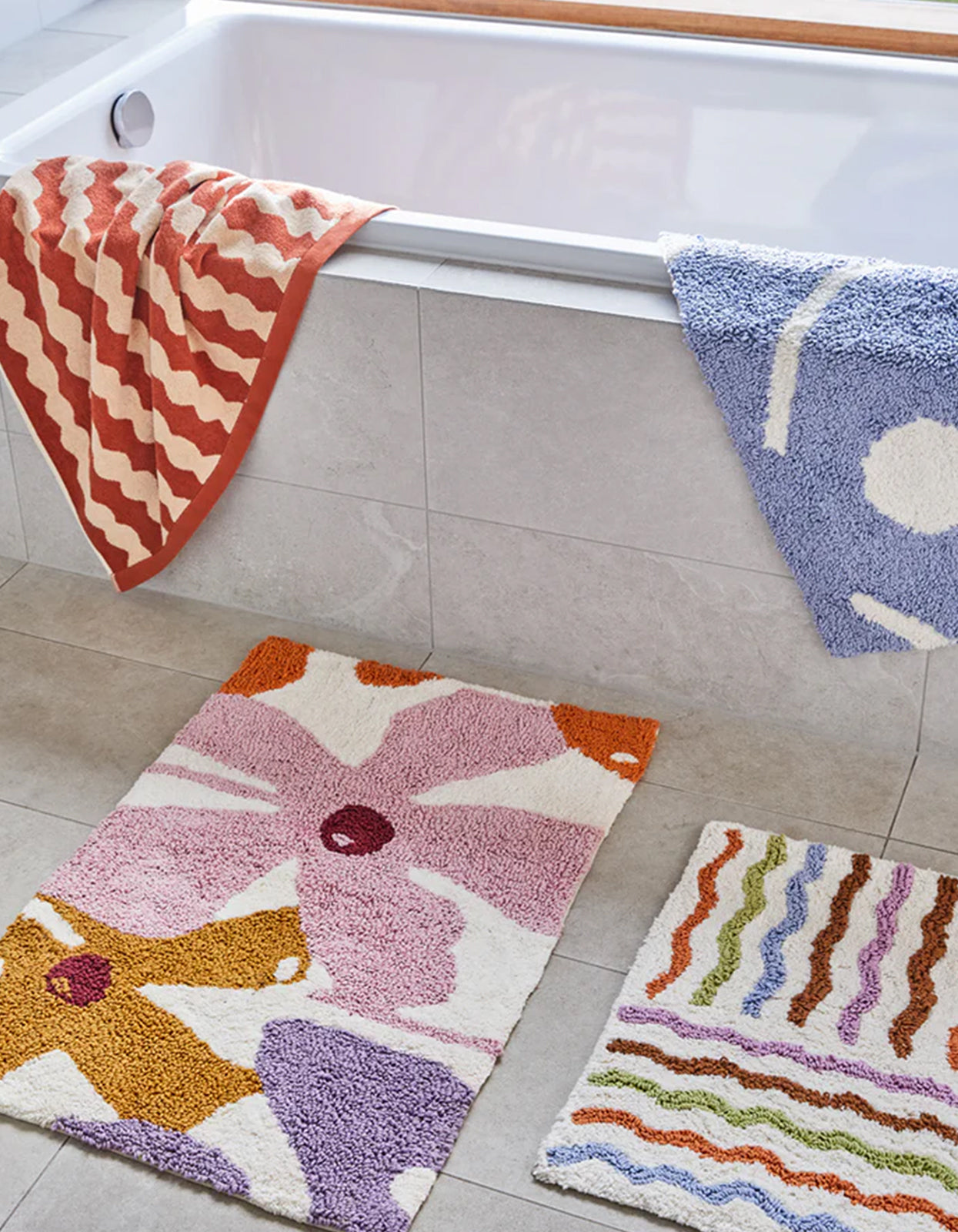 Totem Bath Towel - Red