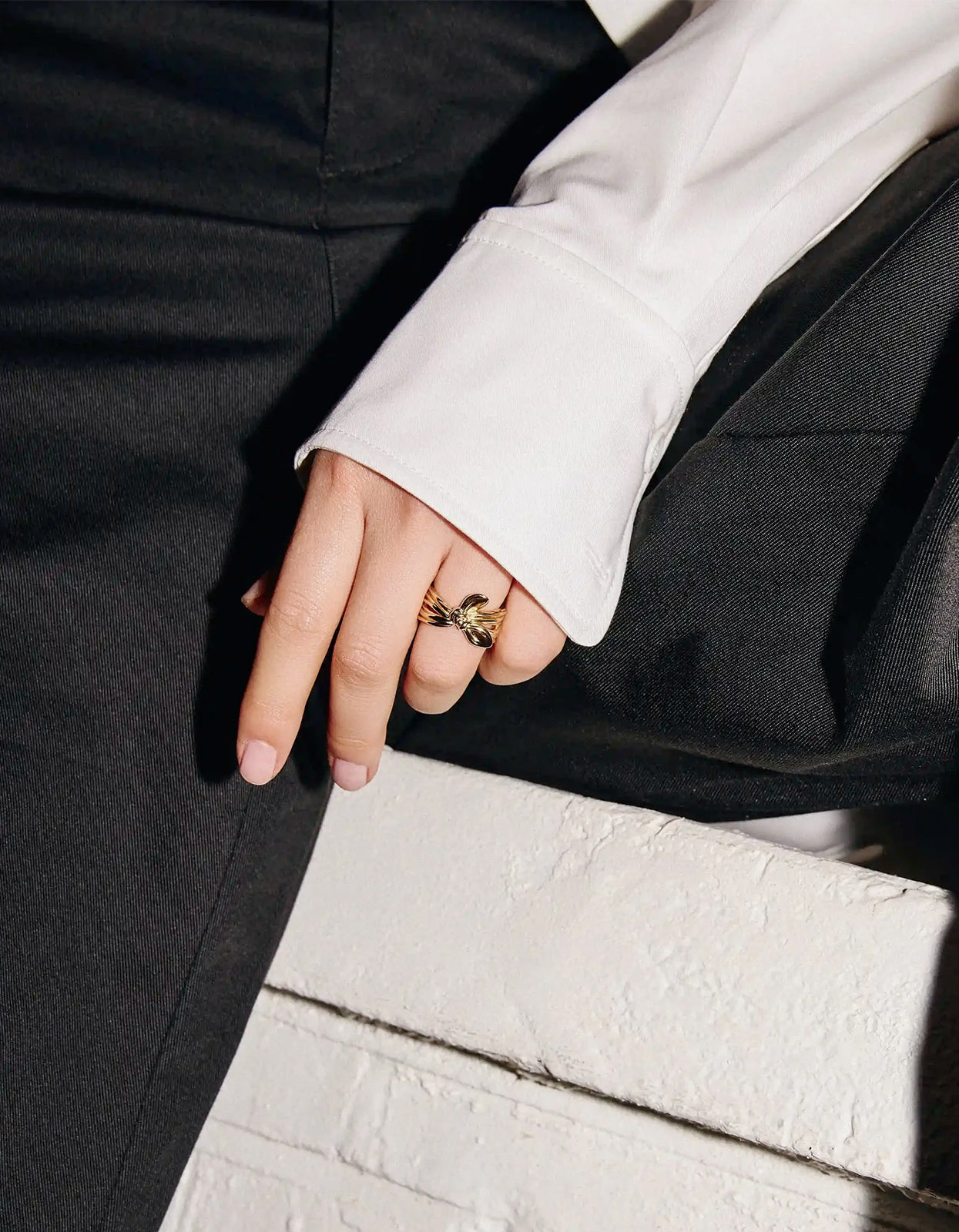 Mark Gong Bow Statement Ring - Gold