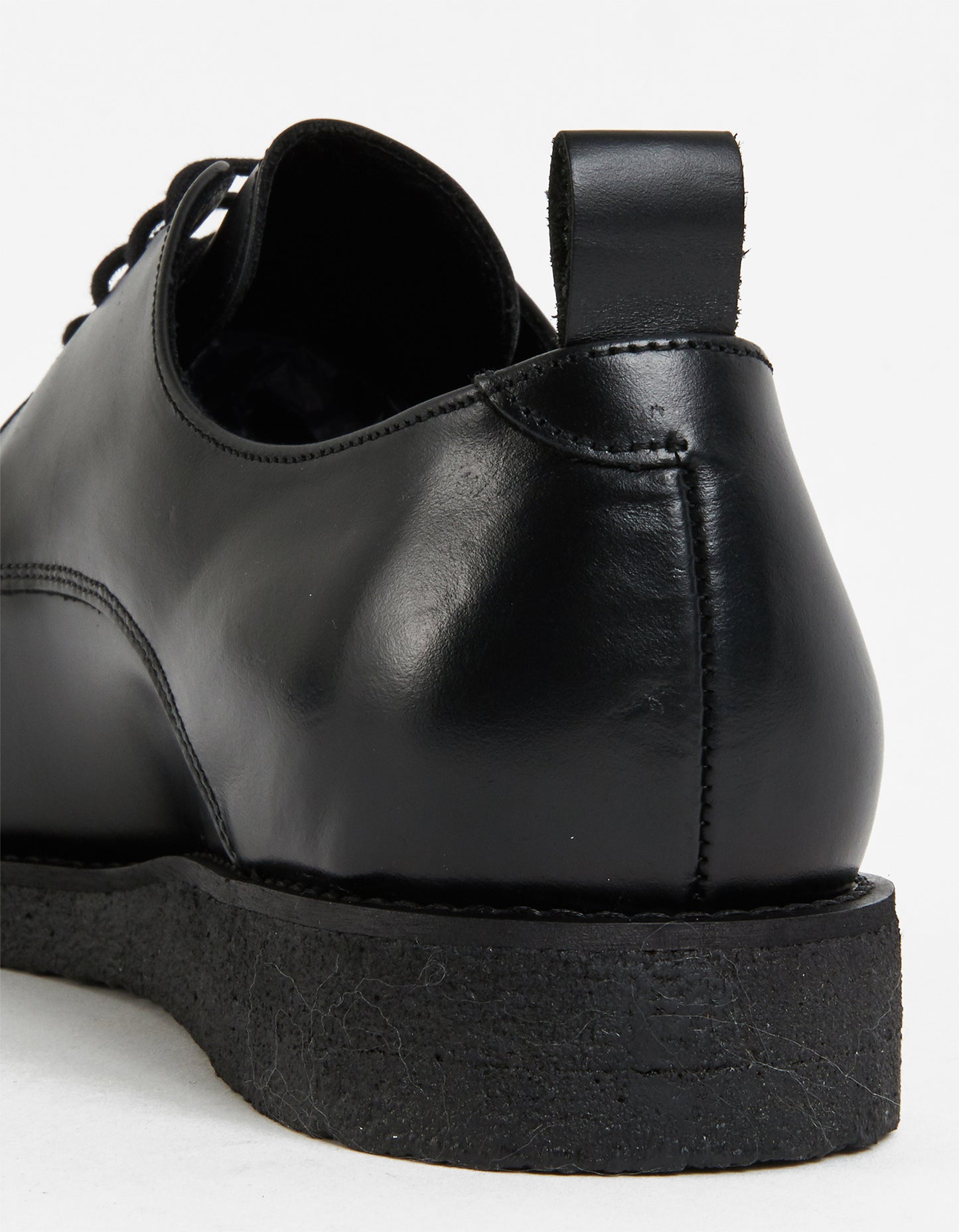 Lennon Derby - Black