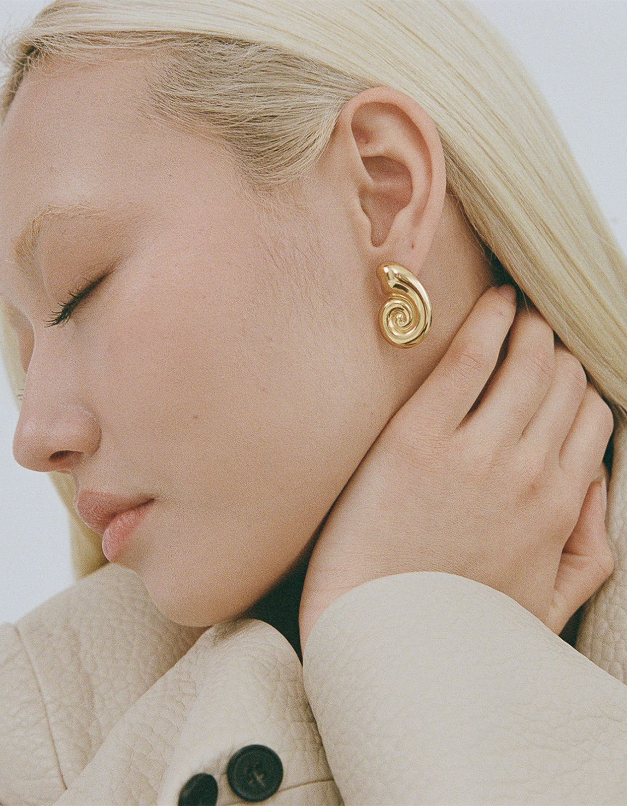 Sea Snail Earrings - Gold