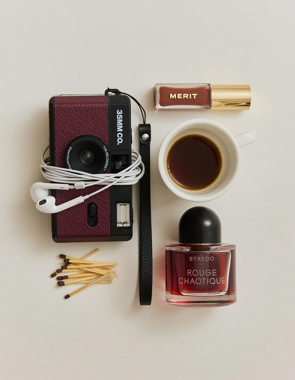 The Reloader Reusable Film Camera - Plum Glaze