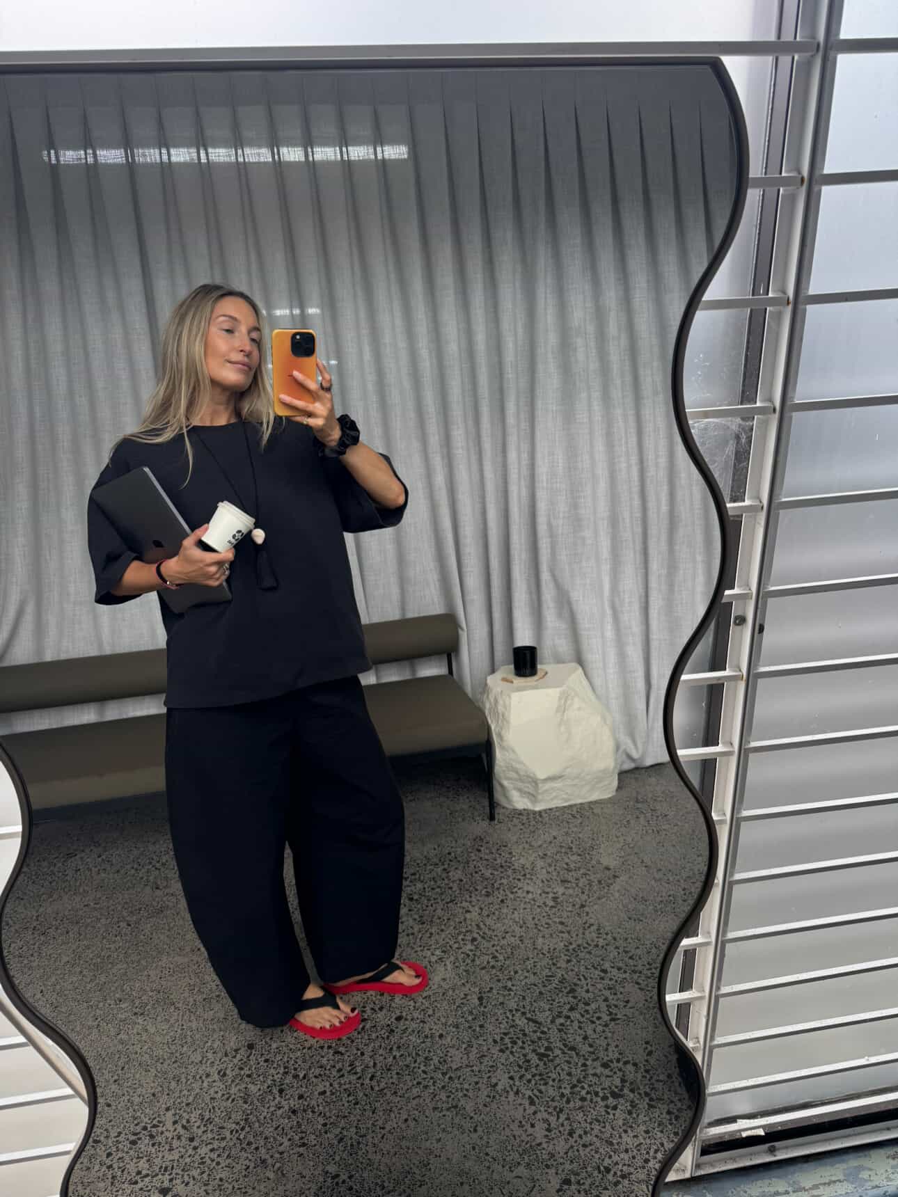 Lola Barrel Pant Black - Black