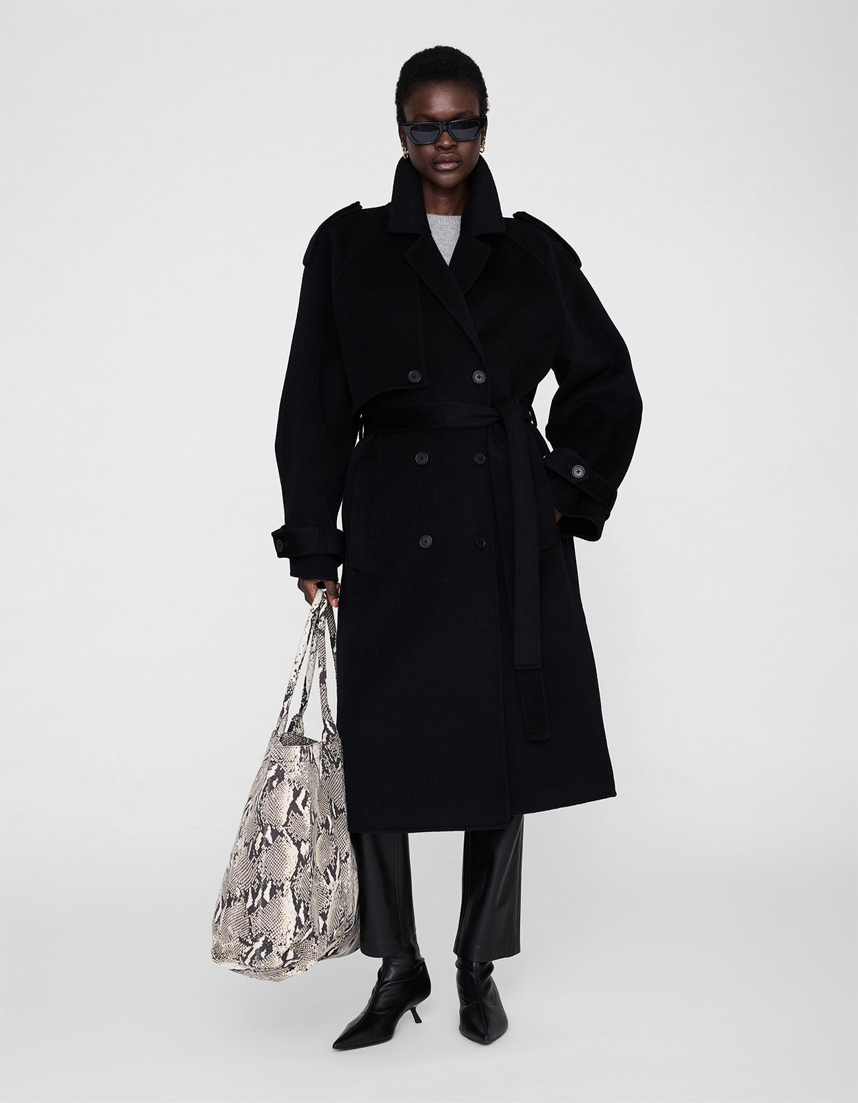 Leo Canvas Tote - Python