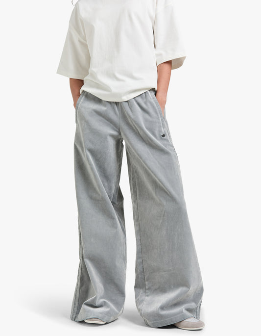 Firebird Oversized Brushed Twill Sweatpants - Grey Two