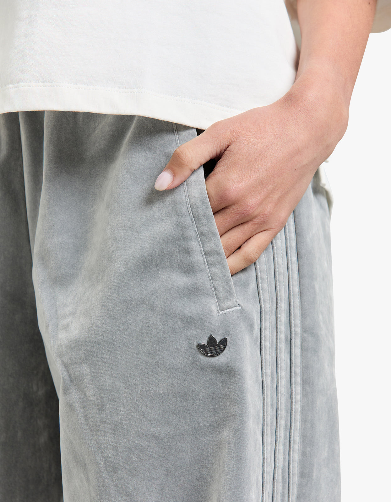 Firebird Oversized Brushed Twill Sweatpants - Grey Two