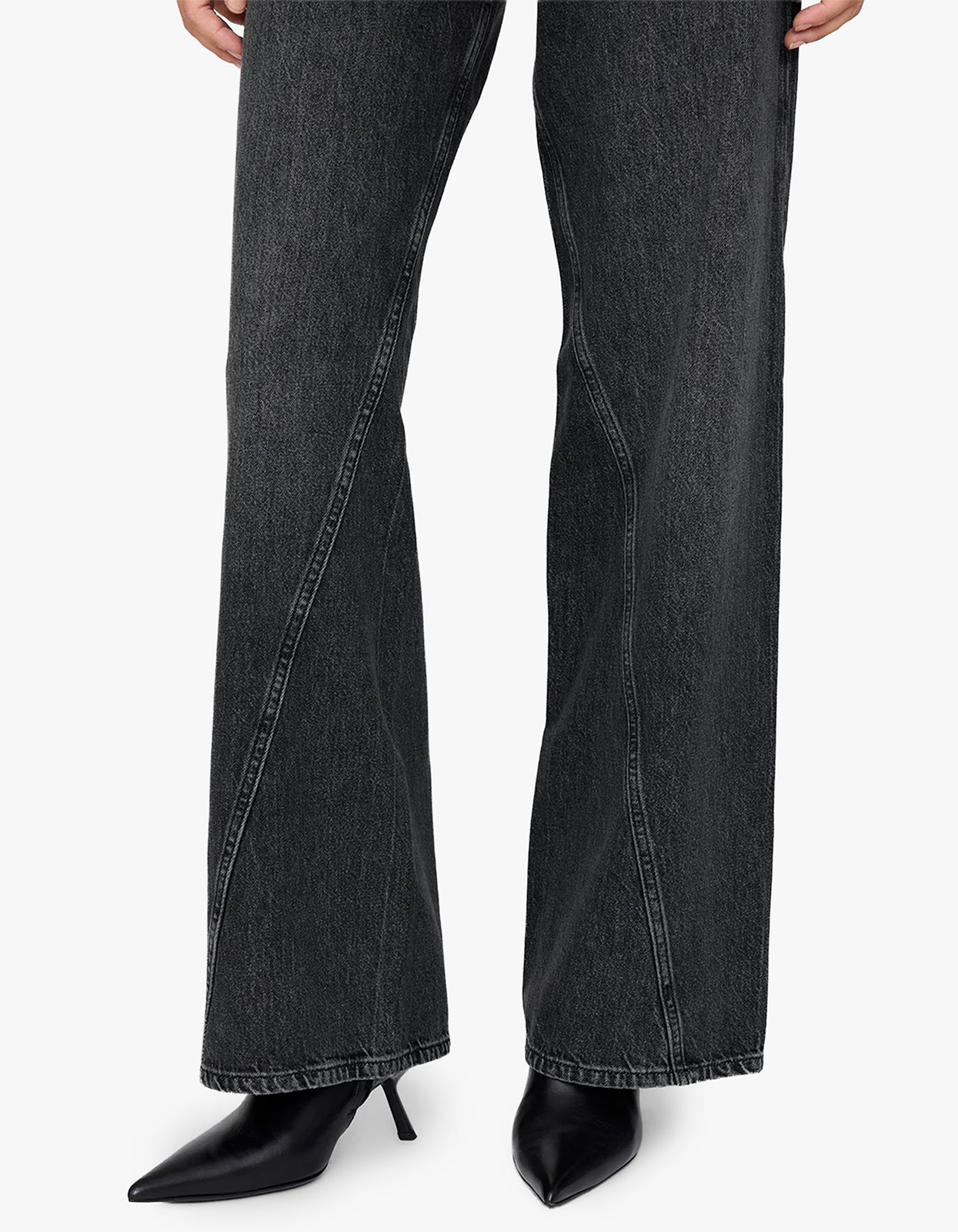 Brie Jean - Arctic Night