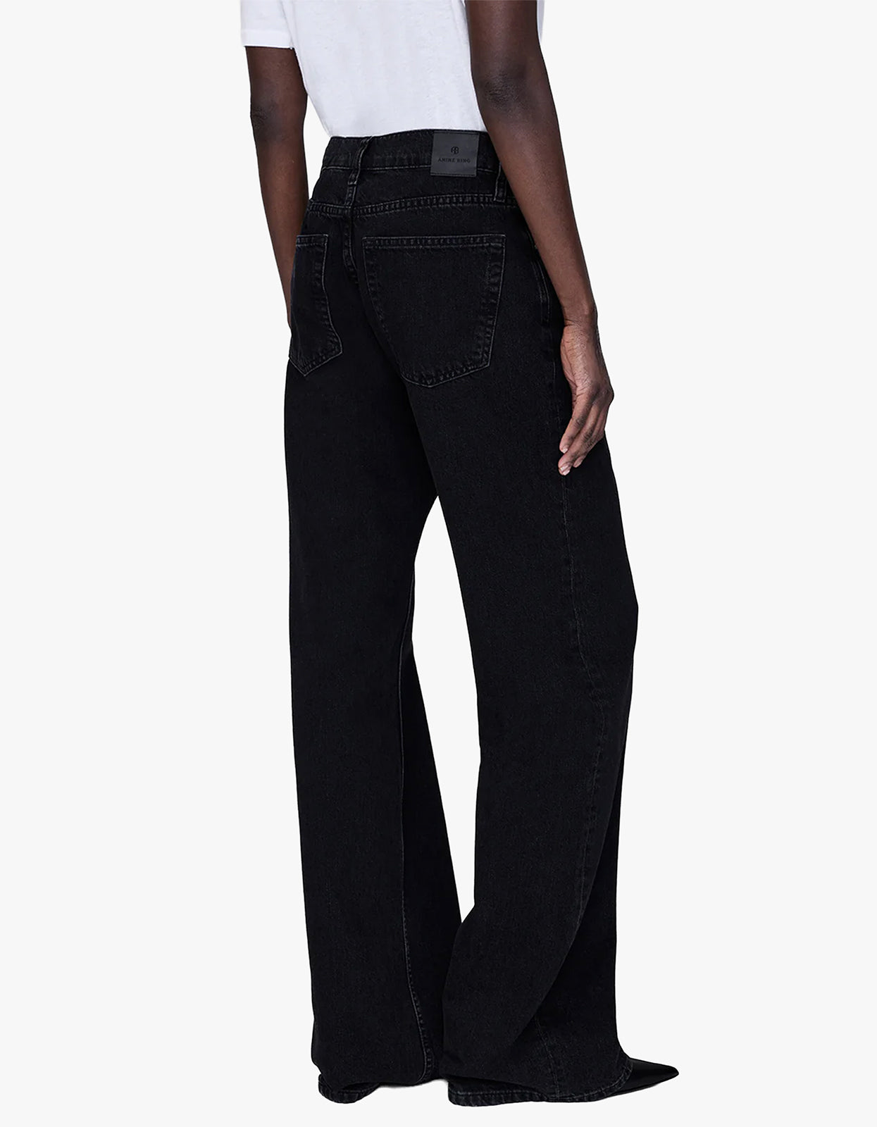 Hugh Jean - Vintage Black