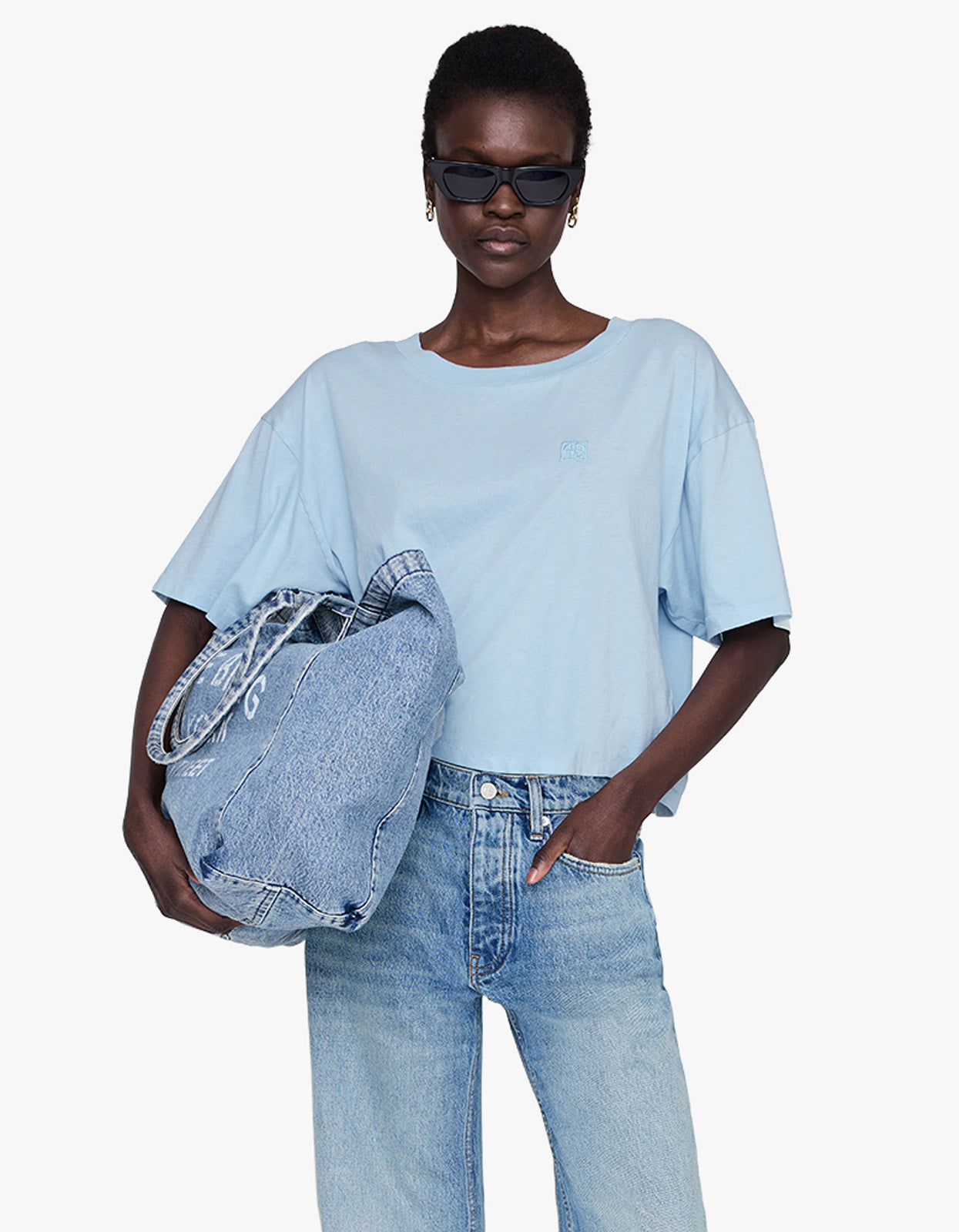 Johnny Cropped Tee Framed Monogram - Pale Blue