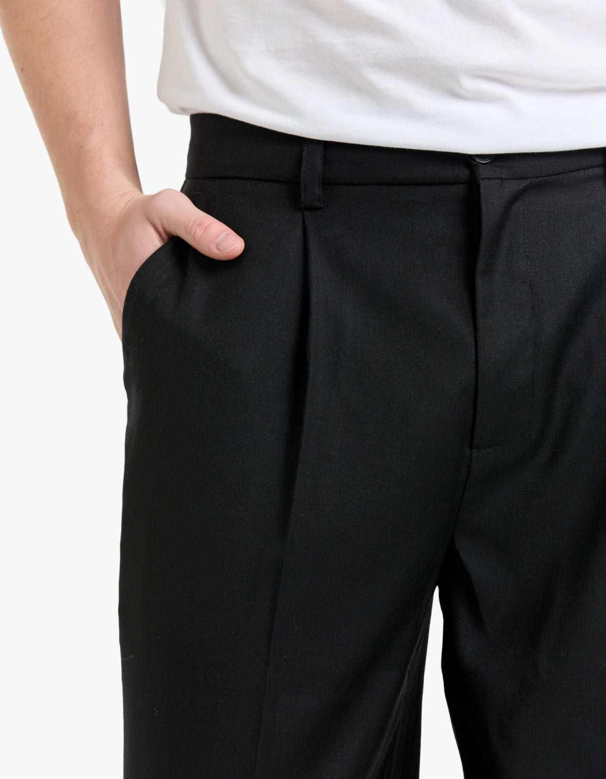 Ari Tailored Pant - Black