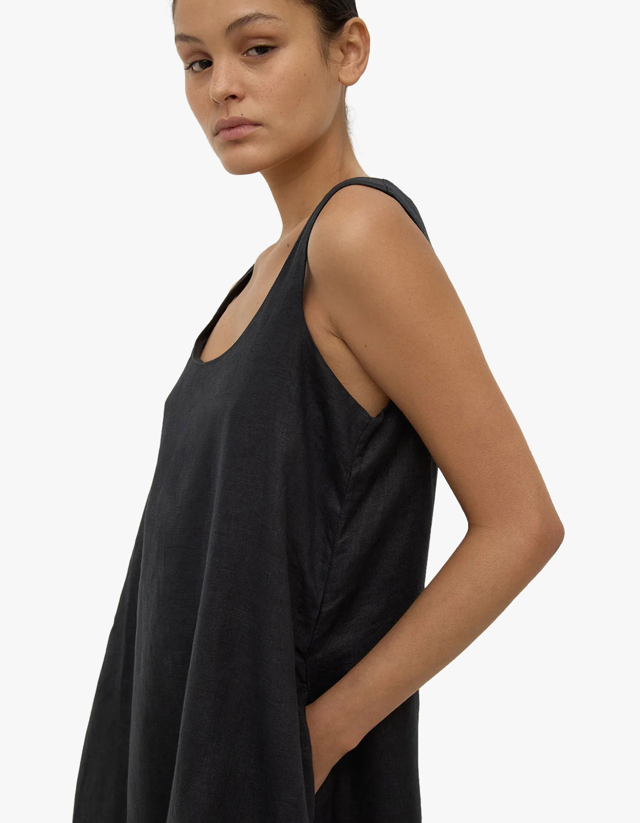 Maree Linen Midi Dress - Black