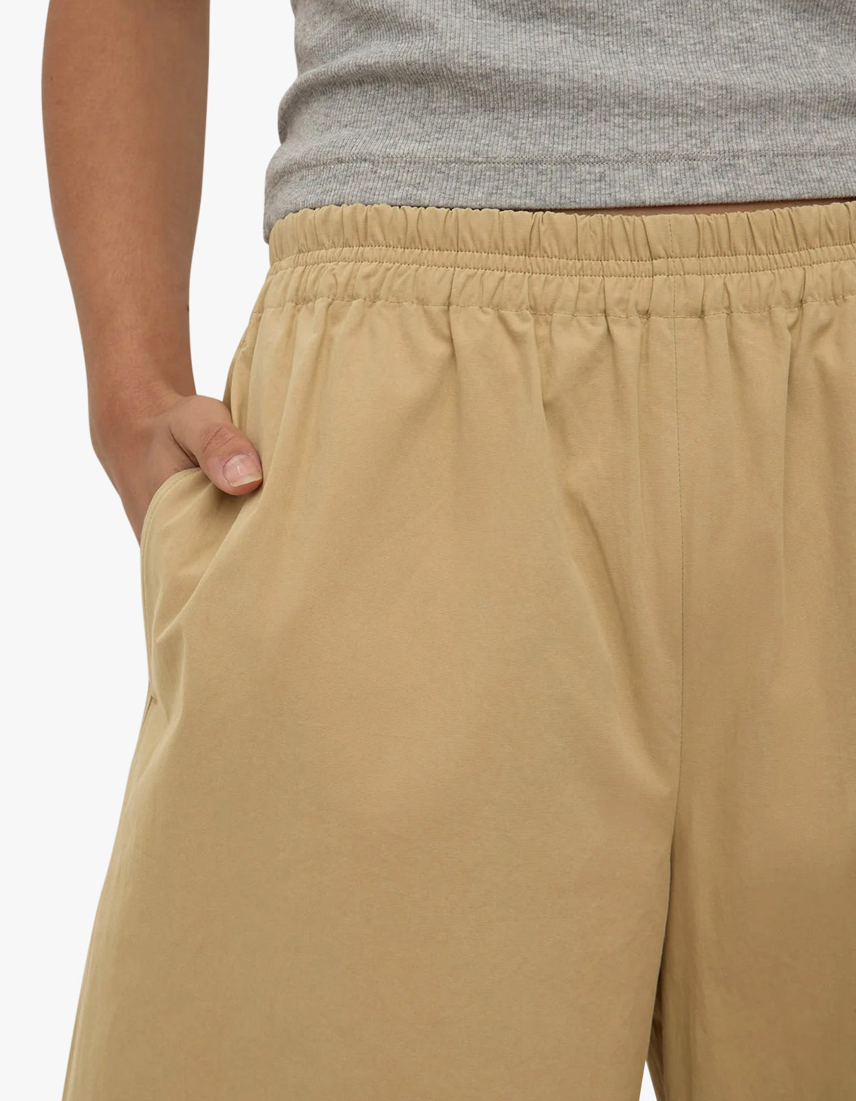 Lola Barrel Pant - Tan