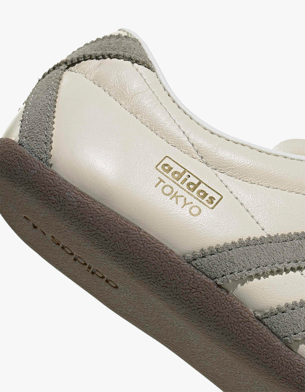 Womens Tokyo - Owhite/Silpeb/Gum5