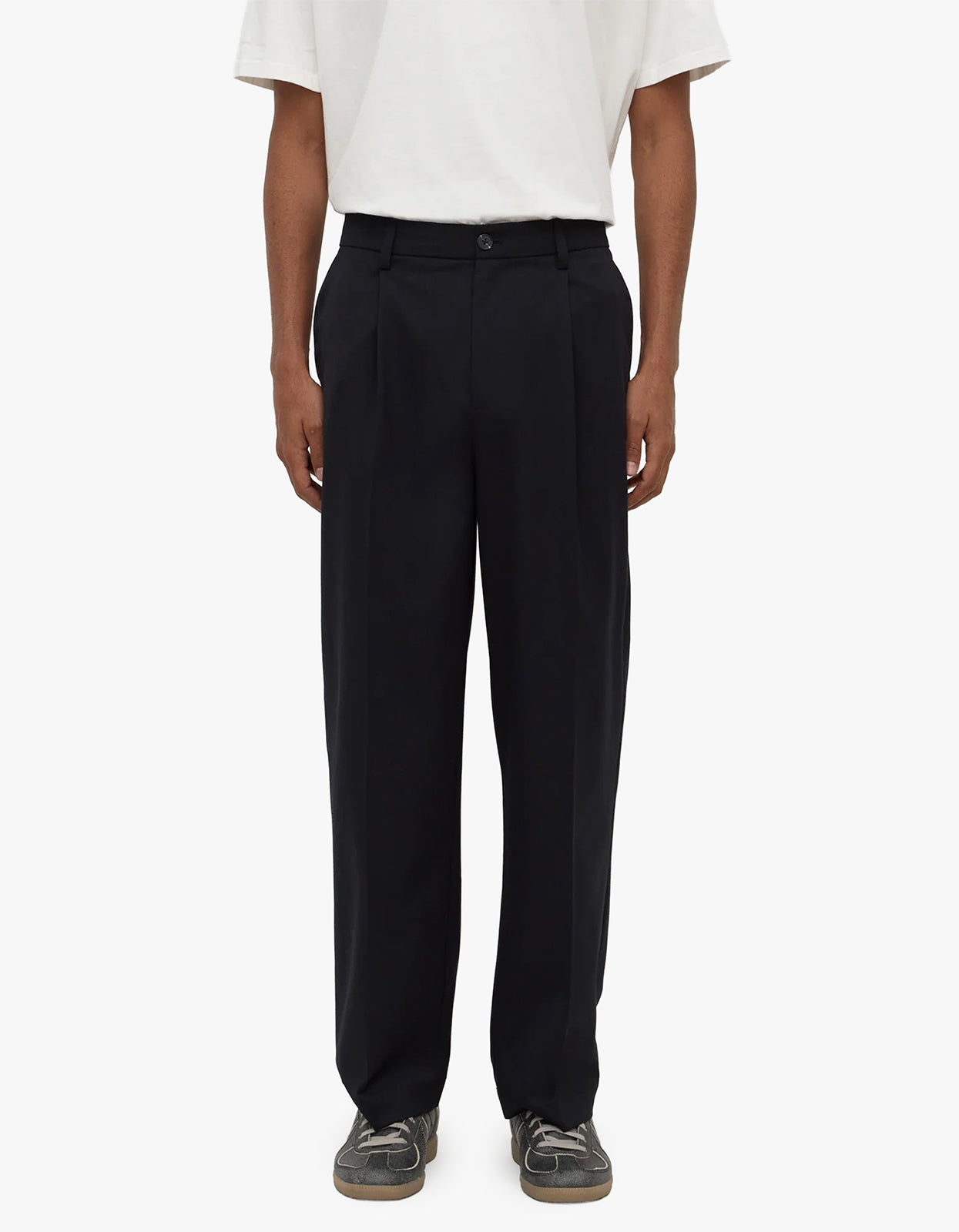 Ari Tailored Pant - Black