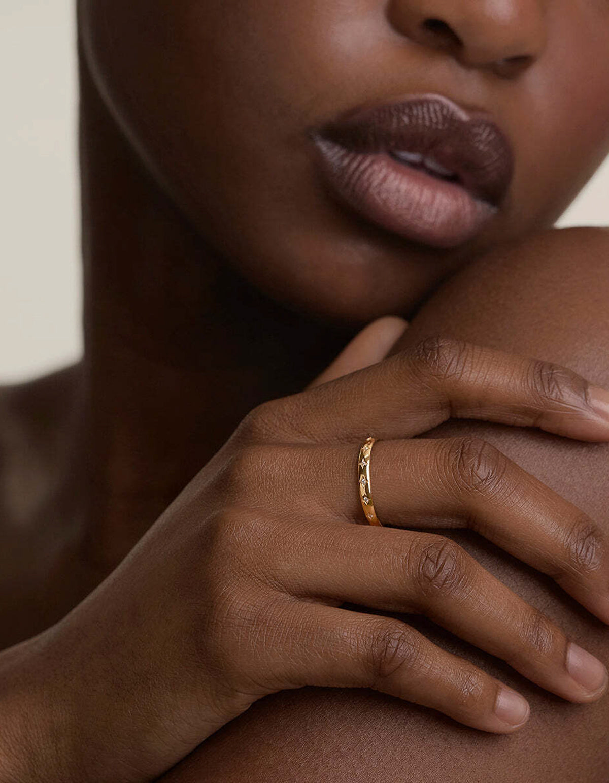 Cosmic Star Band Ring - Gold