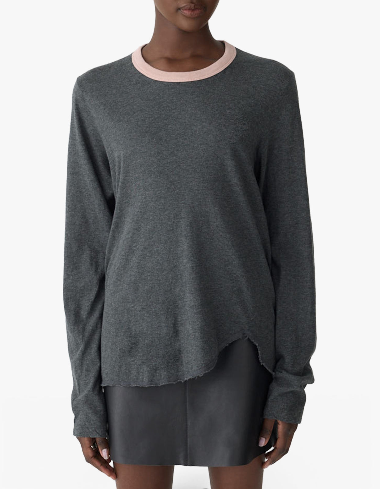 Contrast Scoop Hem L/S T-S - Charcoal Marl/Pink