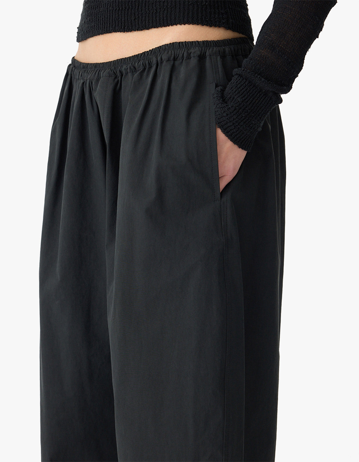 Crushed Cotton Gathered Pant - Black