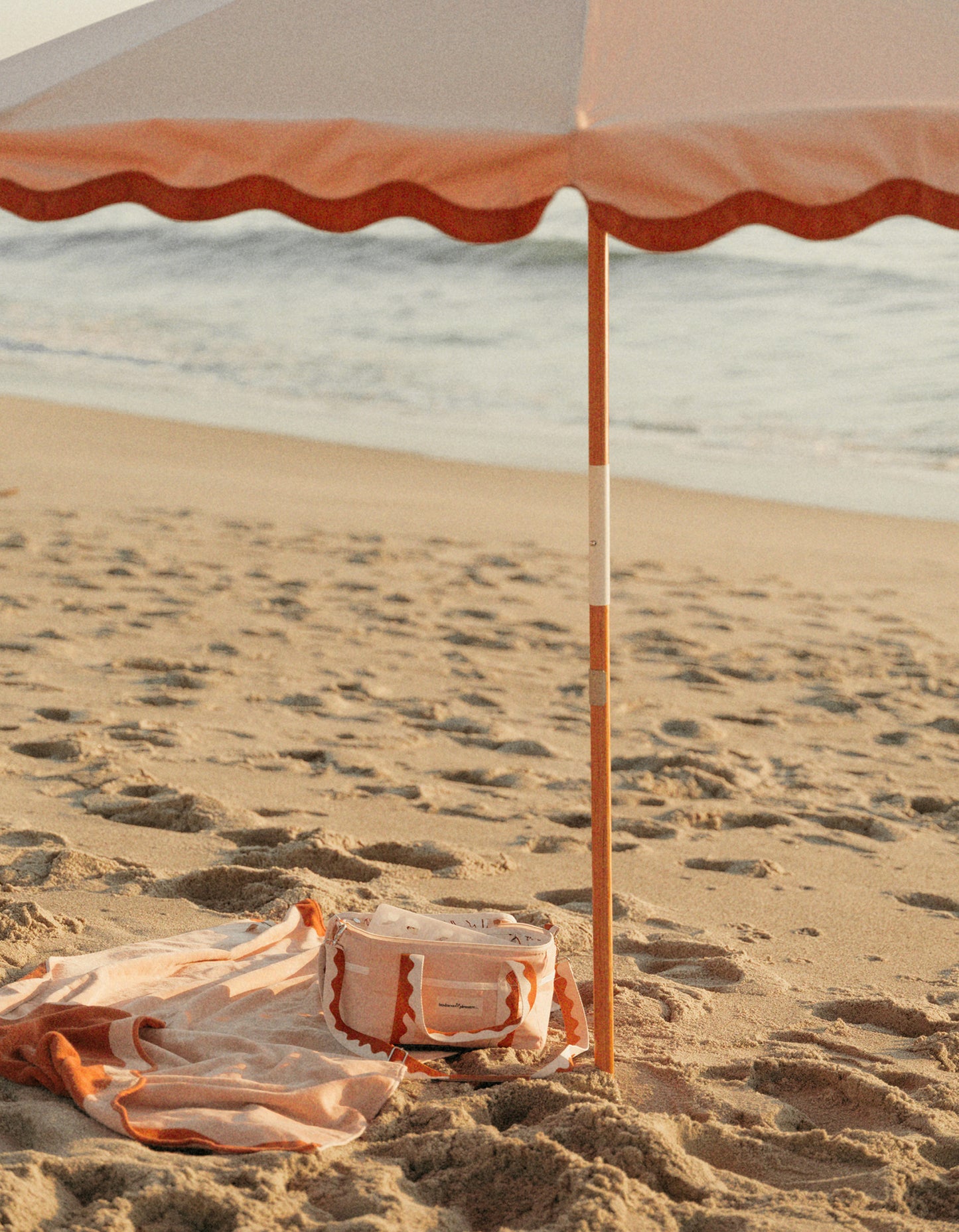 The Beach Towel - Riviera Pink