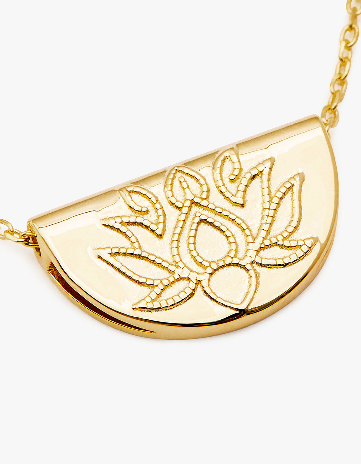 Lotus Short Necklace - 18K Gold Vermeil