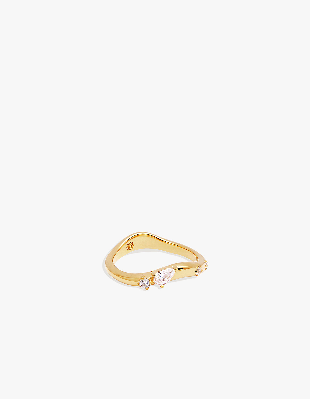 Chasing Tides Ring - Gold