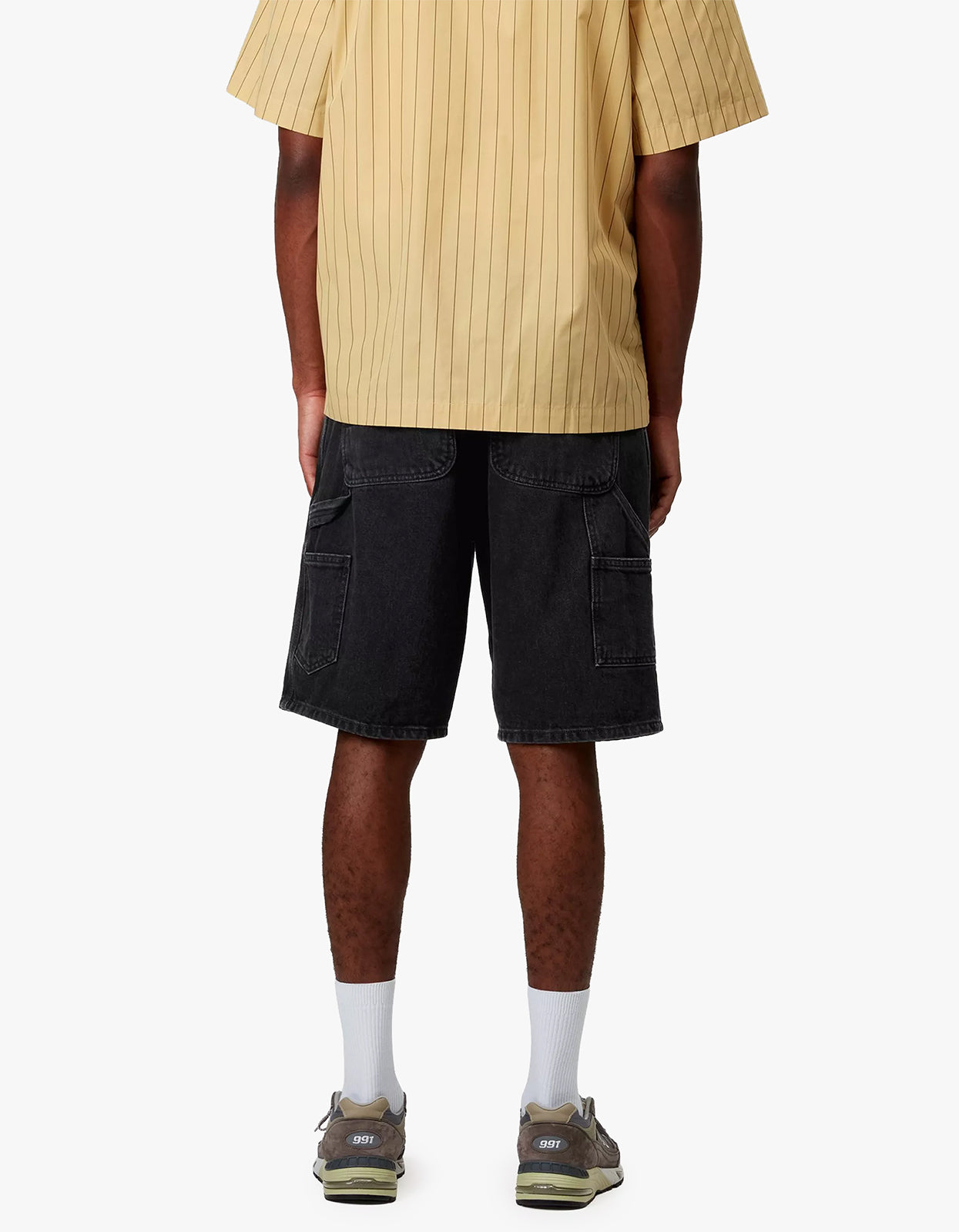 Single Knee Short - Black Garment Dyed