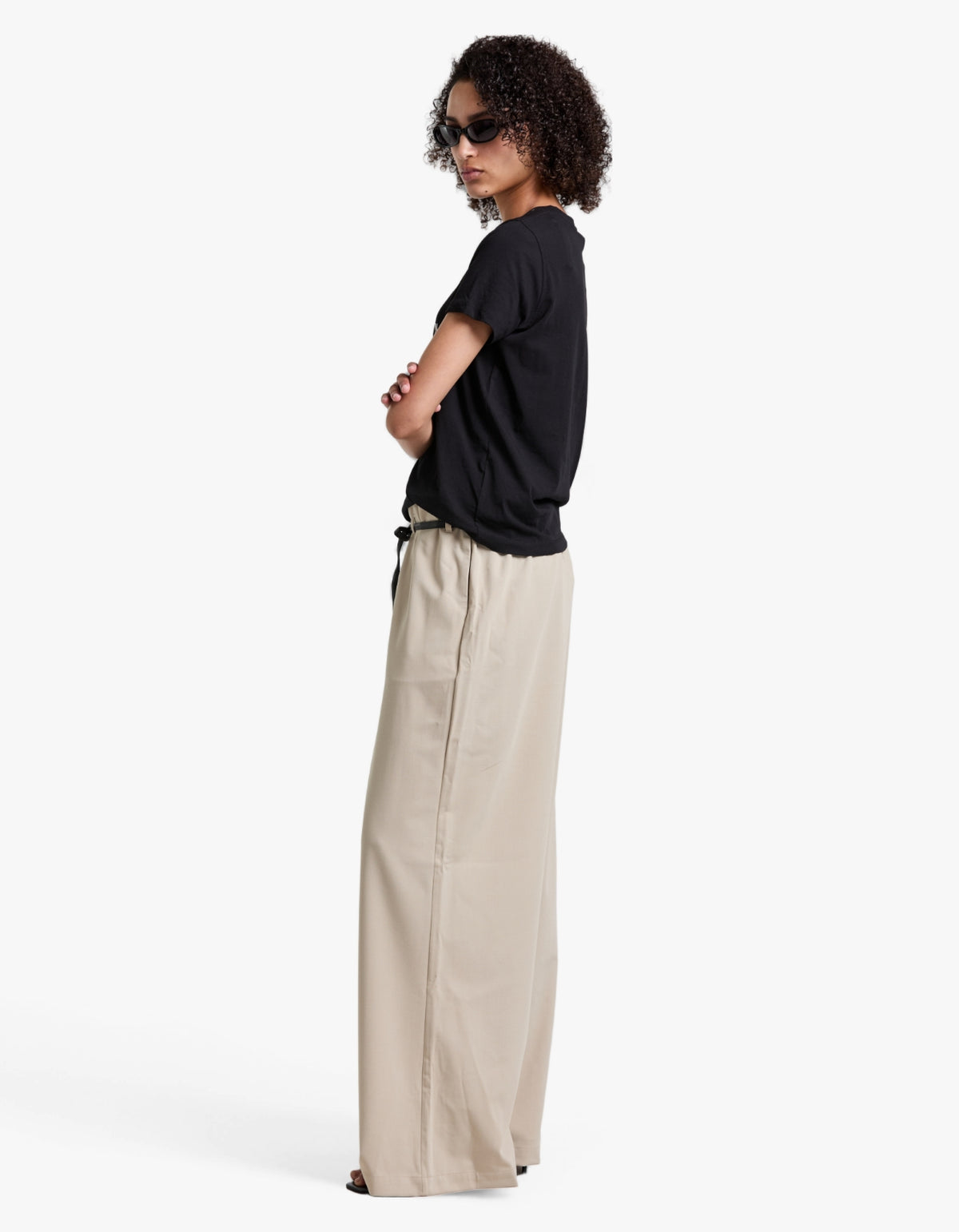 Lucinda Fitted Tee - Black/Soft White