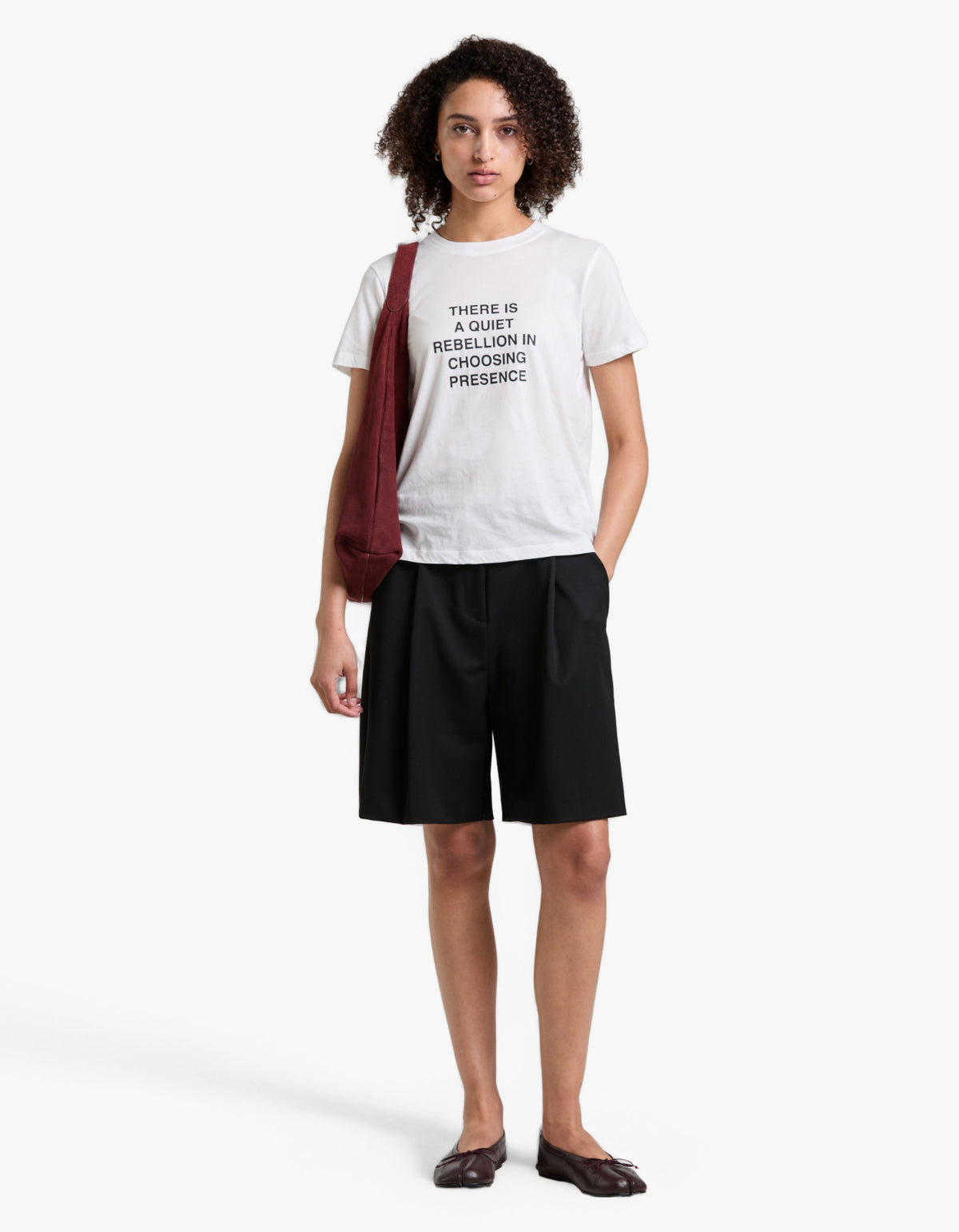 Lucinda Fitted Tee - Soft Whit/Black