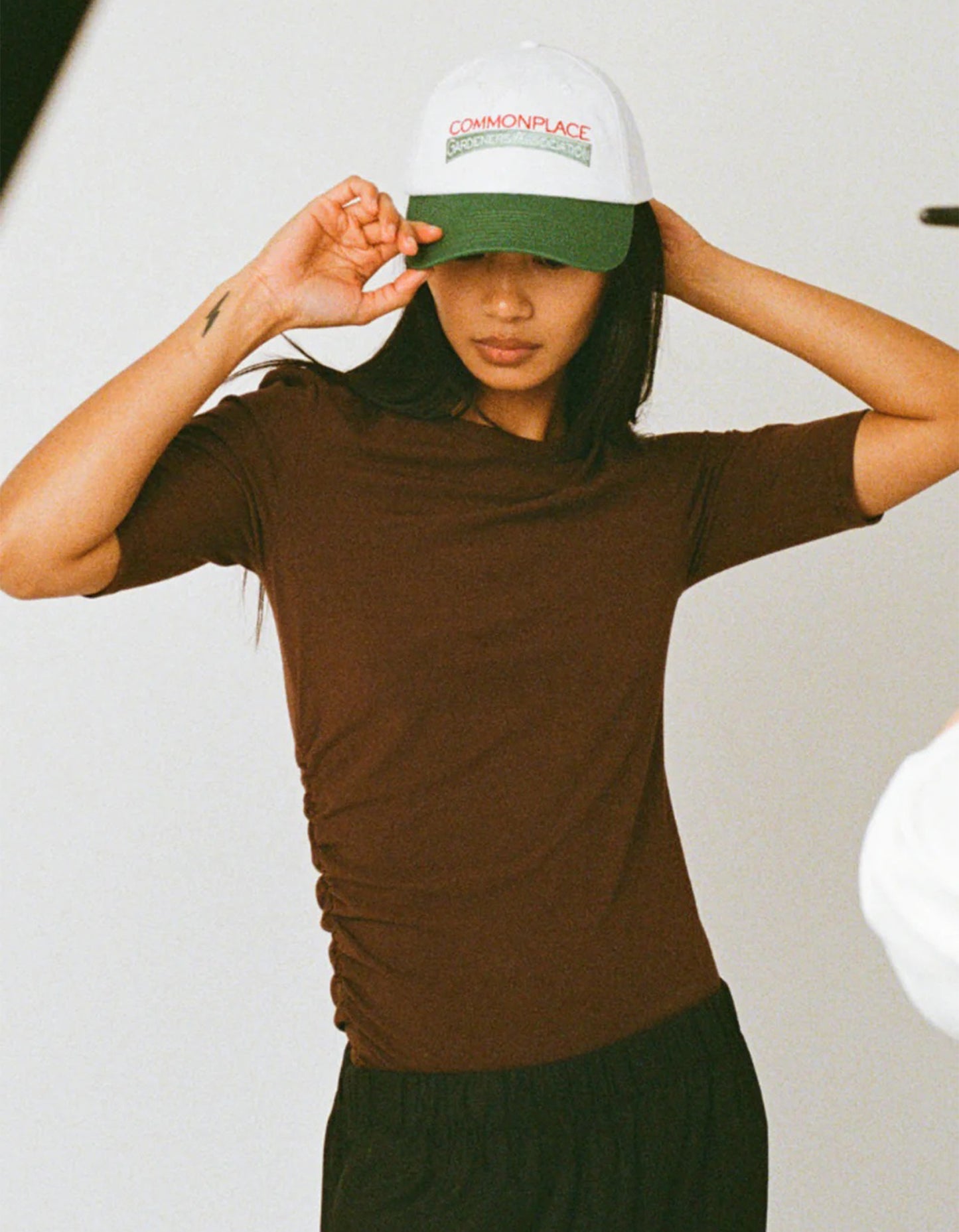 Ruched S/S Tee - Choc