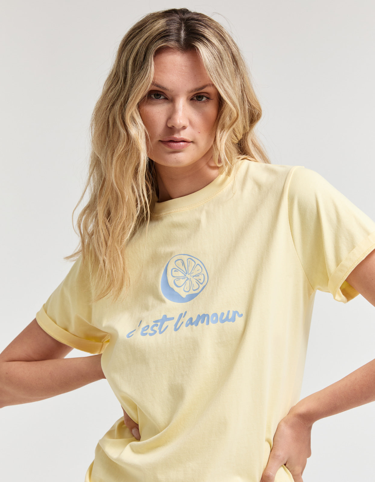 C'est L'amour Tee - Lemon