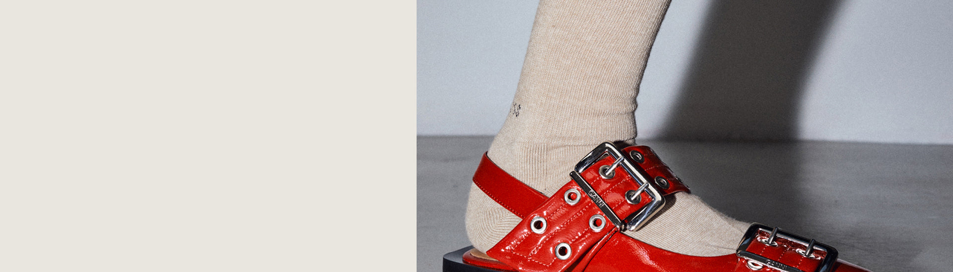 Women's Footwear Accessories