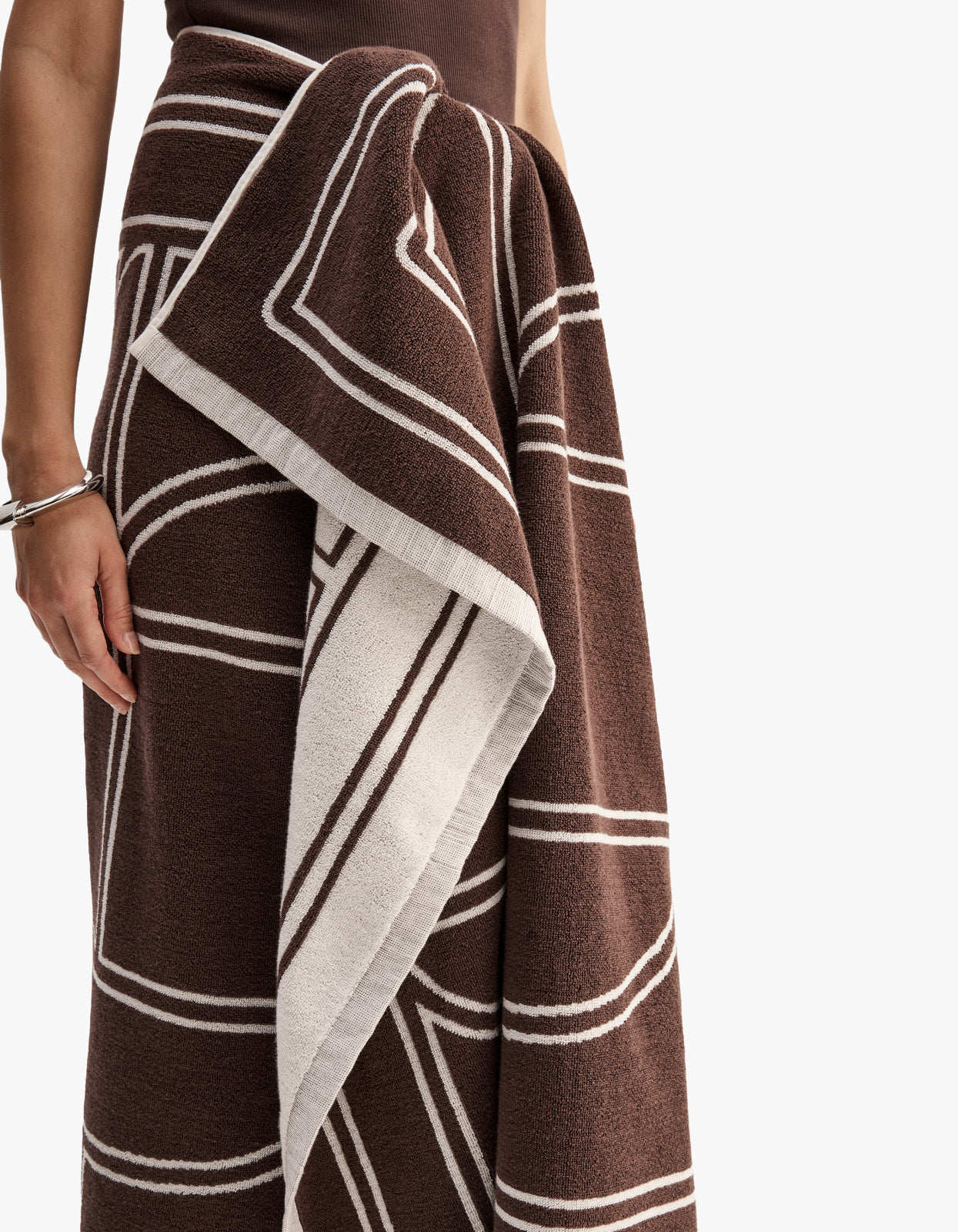 Beau Towel - Chocolate/Ecru