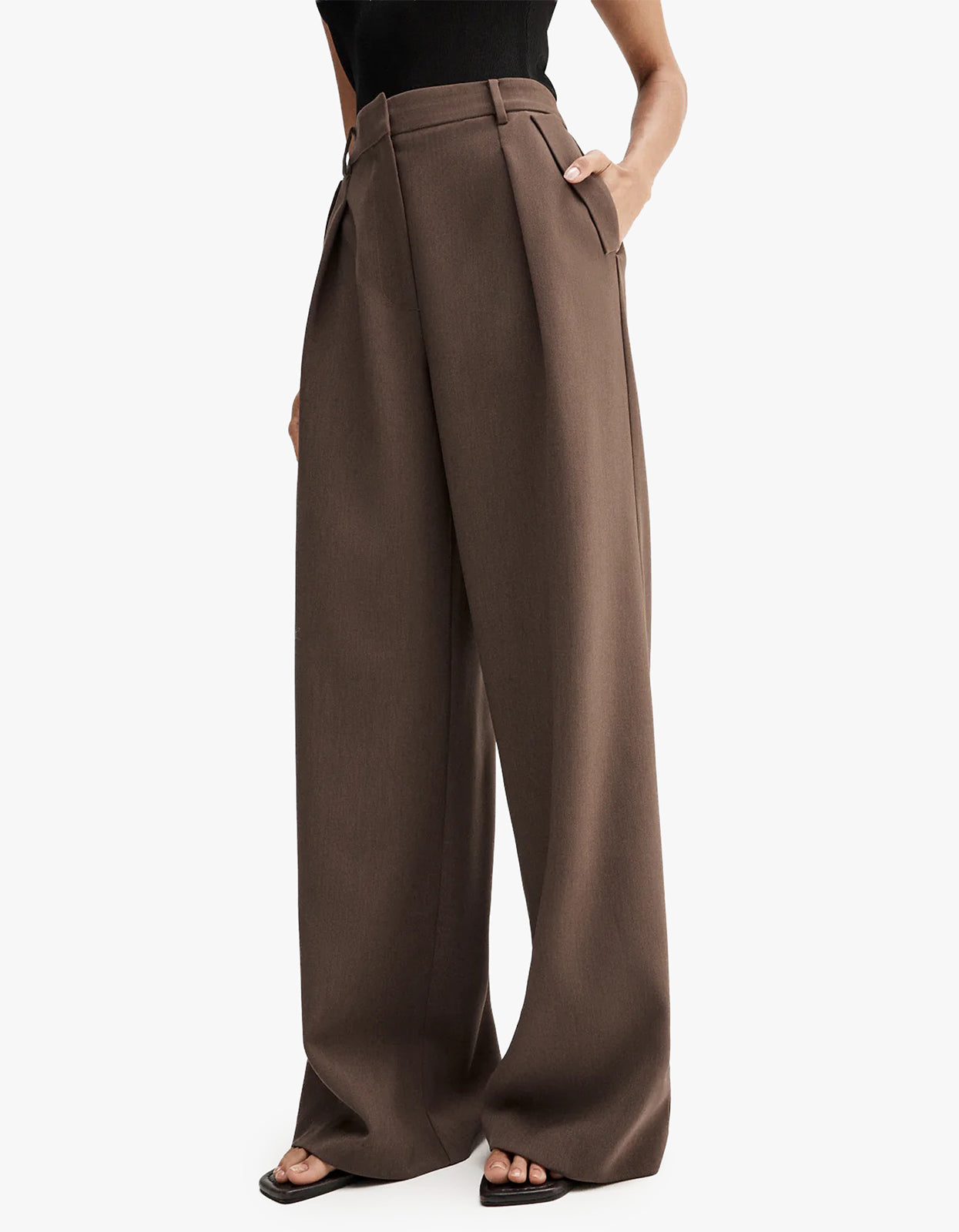 Monica Pant - Mocha