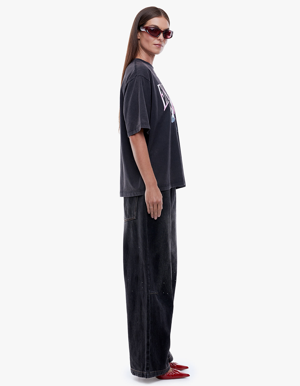 Ena Pelly Rose Tee - Vintage Black