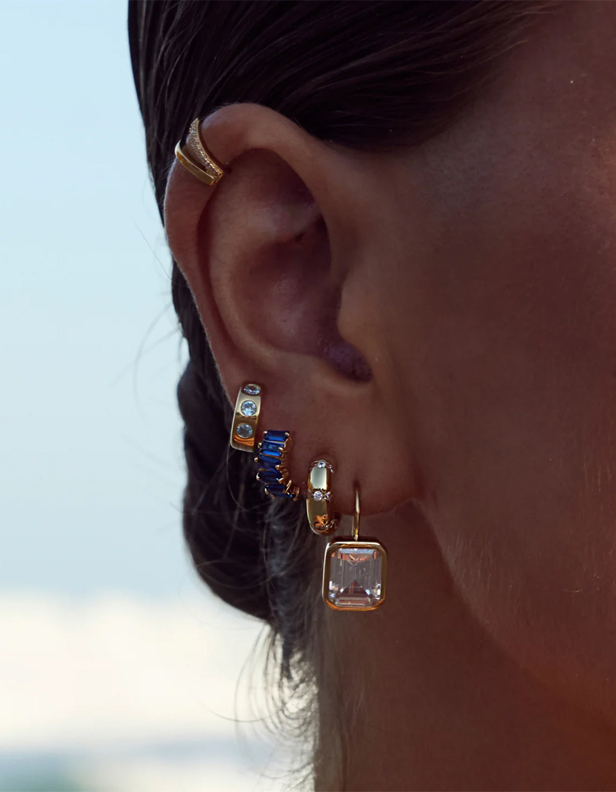 Lumiere Hooks Earrings - Gold