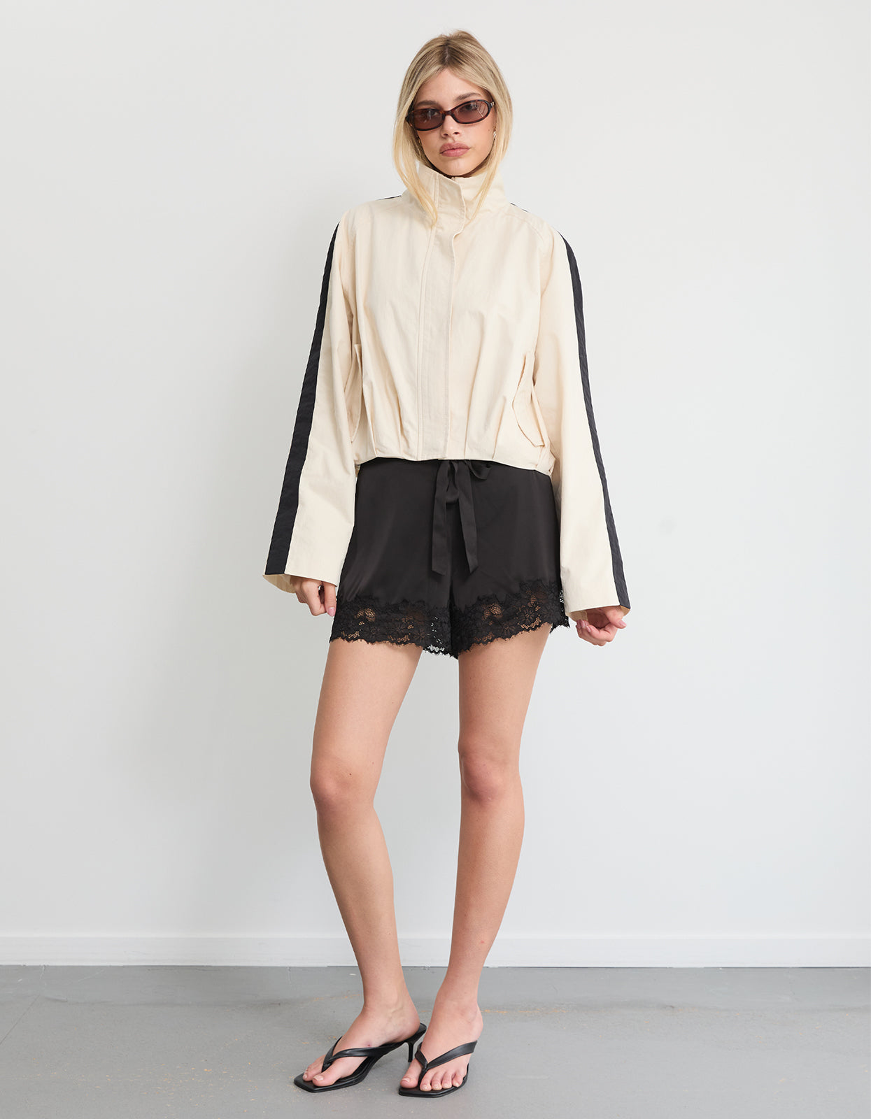Greta Lace Short - Black