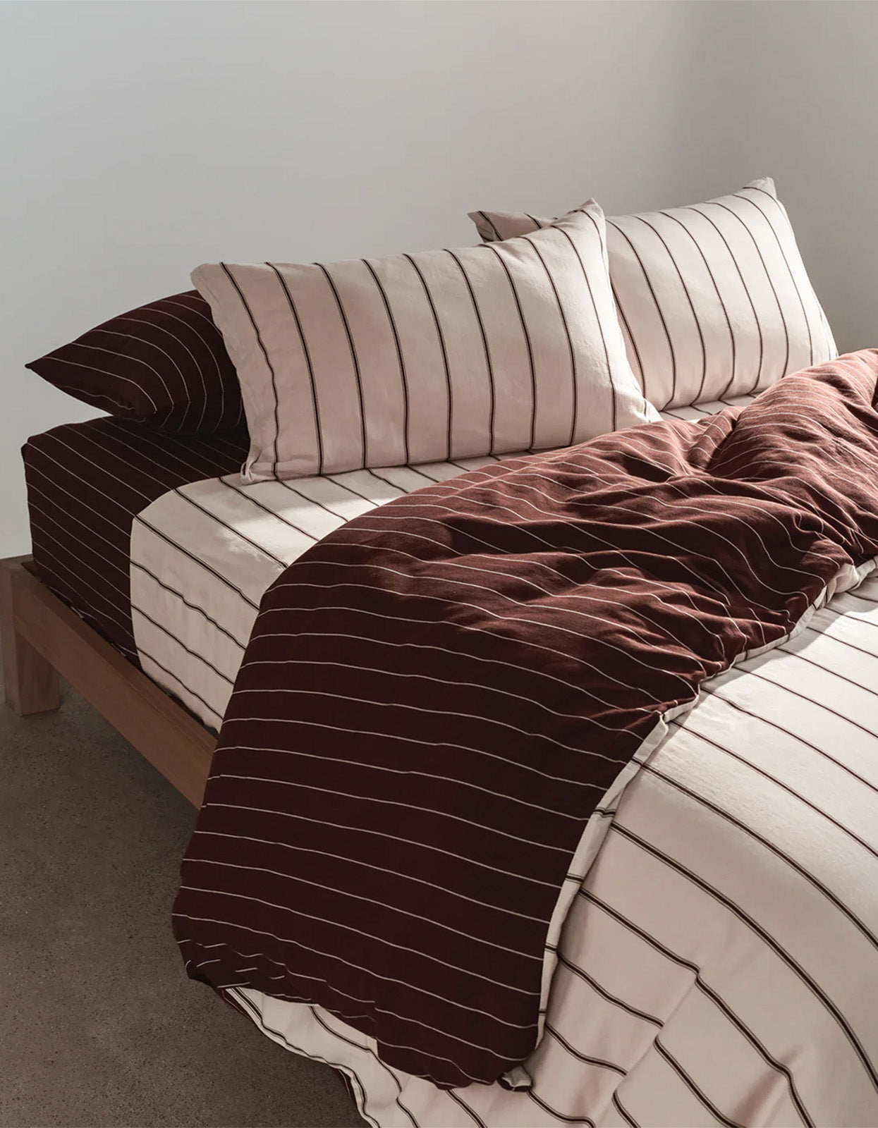 Vanilla And Mahogany Quilt Cover