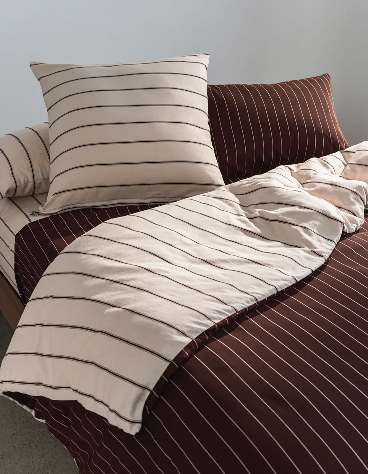 Vanilla And Mahogany Quilt Cover