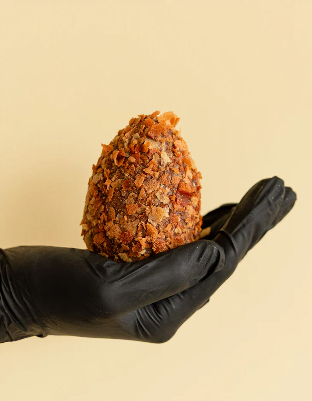 Biscoff Crumble Milk Chocolate Egg - Milk Chocolate