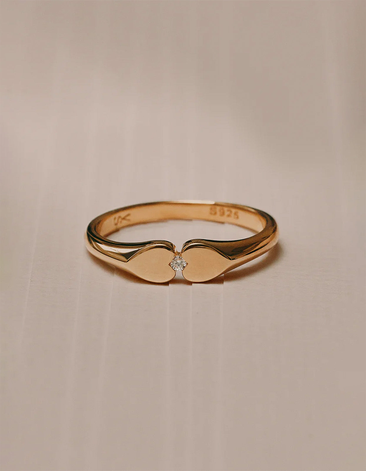 Heart Connection Signet Ring - Gold