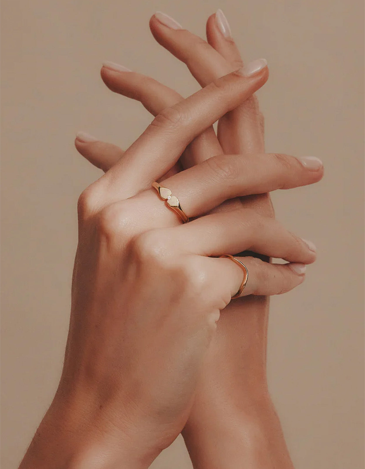 Heart Connection Signet Ring - Gold